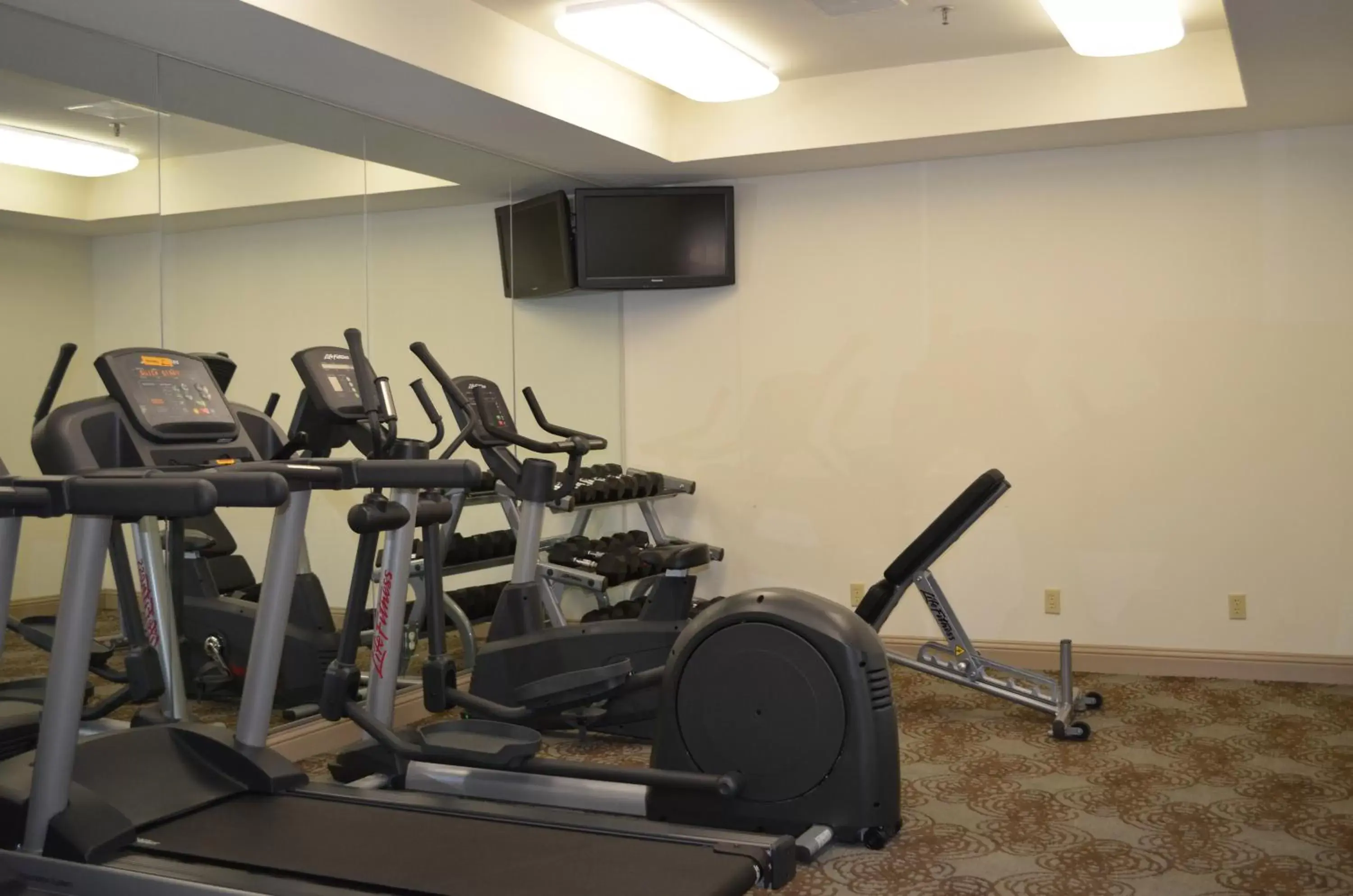 Fitness centre/facilities, Fitness Center/Facilities in Comfort Suites Medical District near Mall of Louisiana