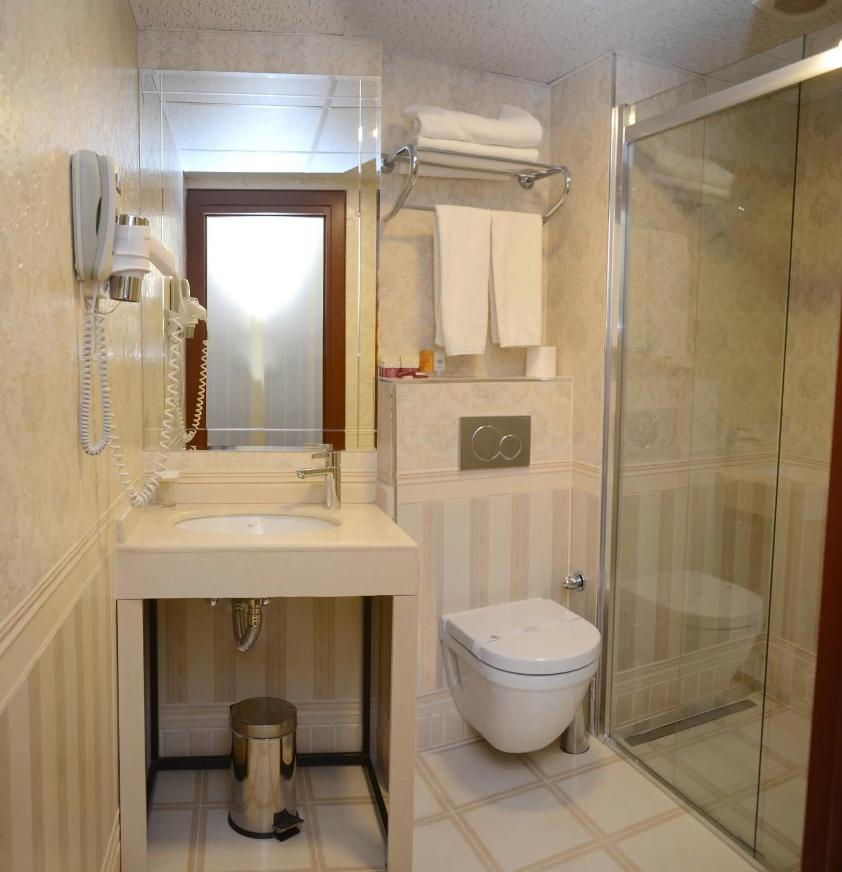 Shower, Bathroom in Deluxe Golden Horn Sultanahmet Hotel