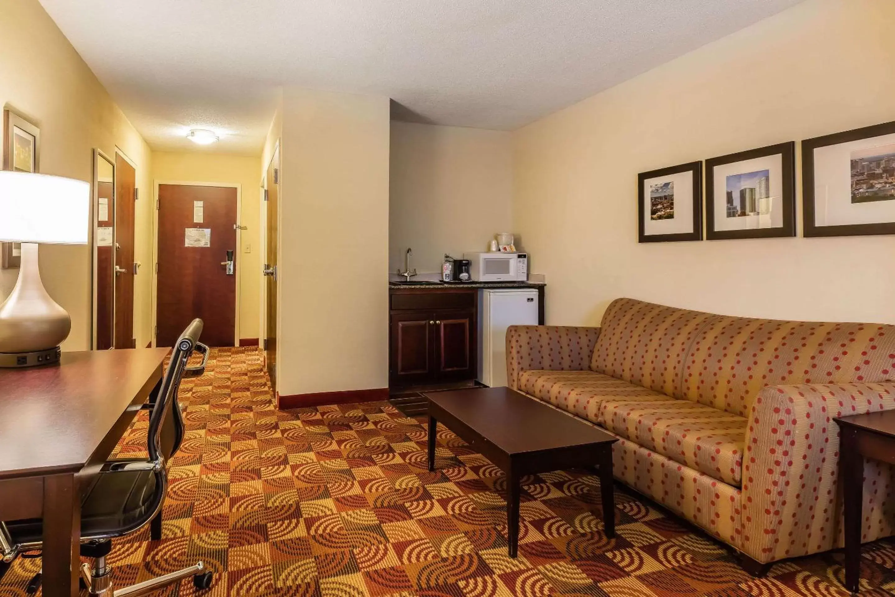 Photo of the whole room, Seating Area in Comfort Inn & Suites Jasper Hwy 78 West