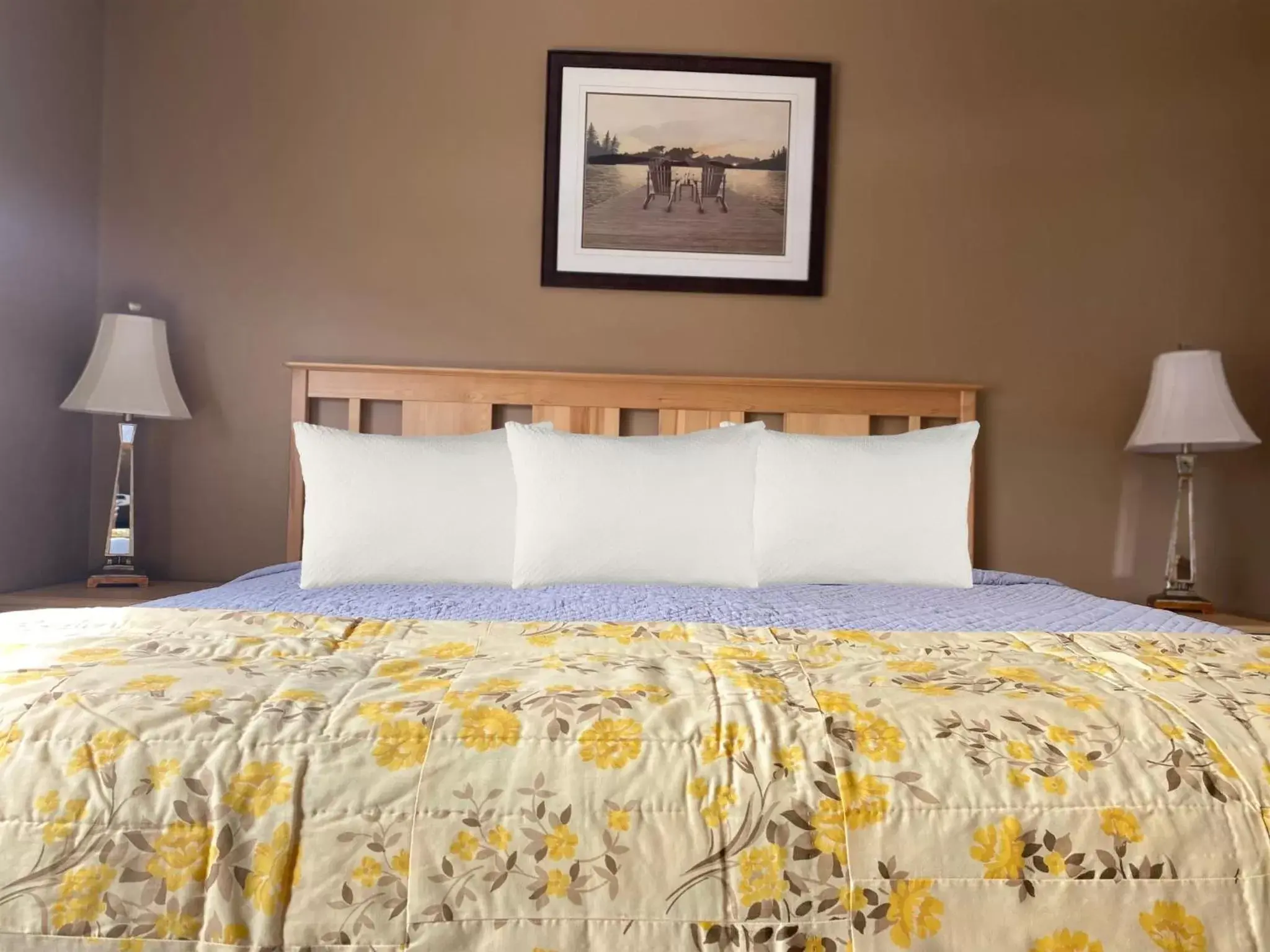 King Room with Garden View in Sea Breeze Bed & Breakfast and RV Park King Room with Garden View in Sea Breeze Bed & Breakfast and RV Park