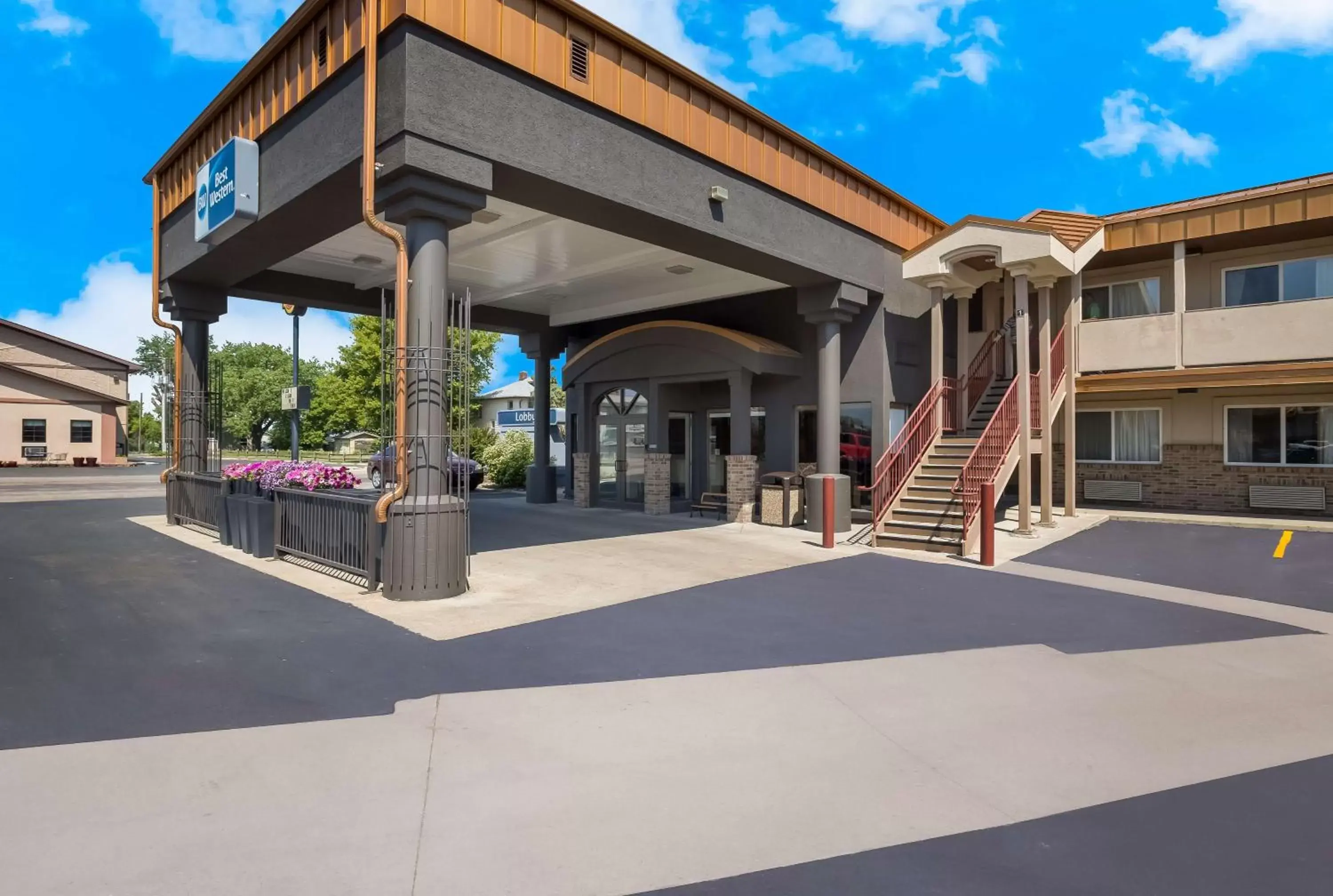 Property building in Best Western Plains Motel Property building in Best Western Plains Motel