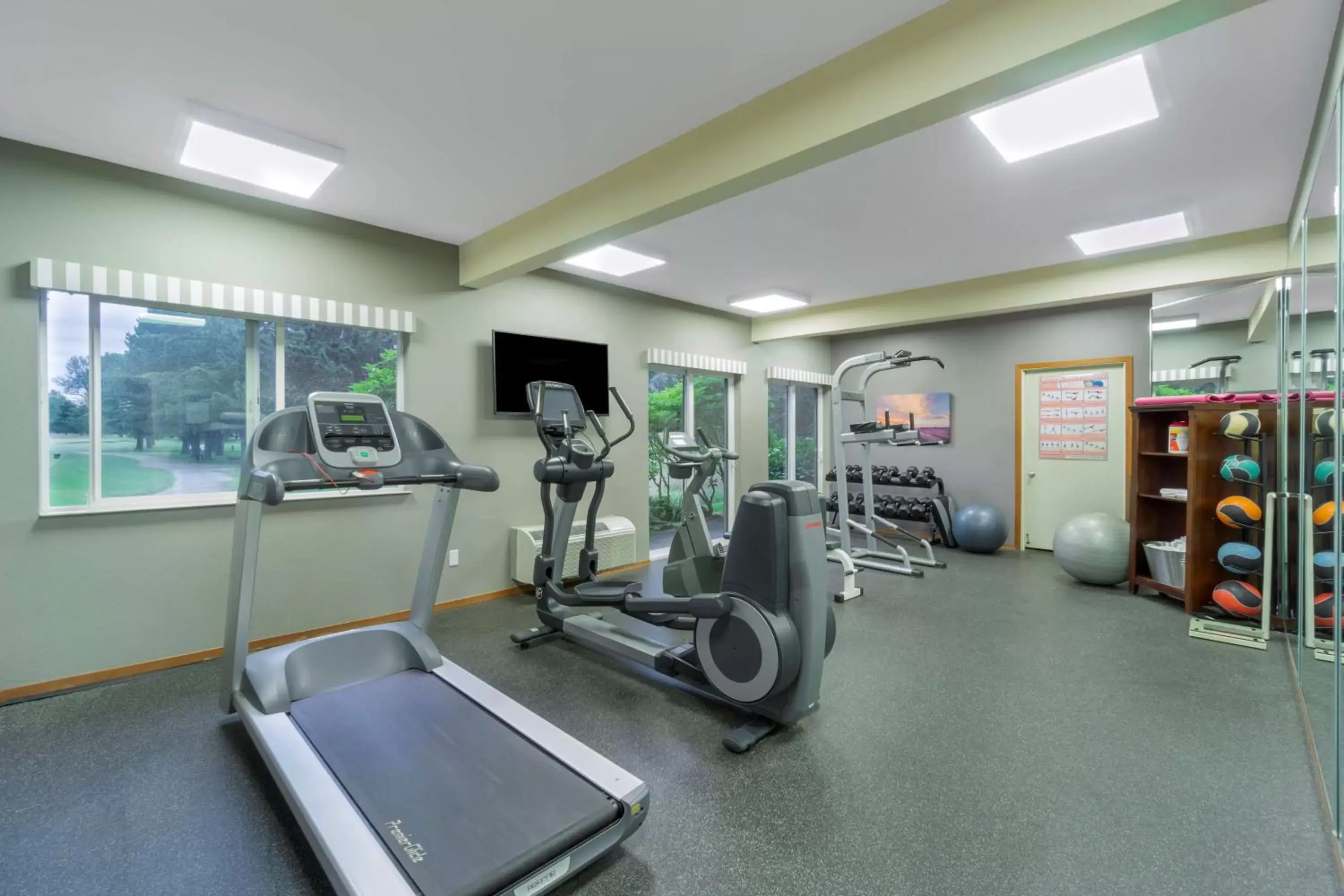 Fitness centre/facilities, Fitness Center/Facilities in Best Western Plus Plaza by the Green