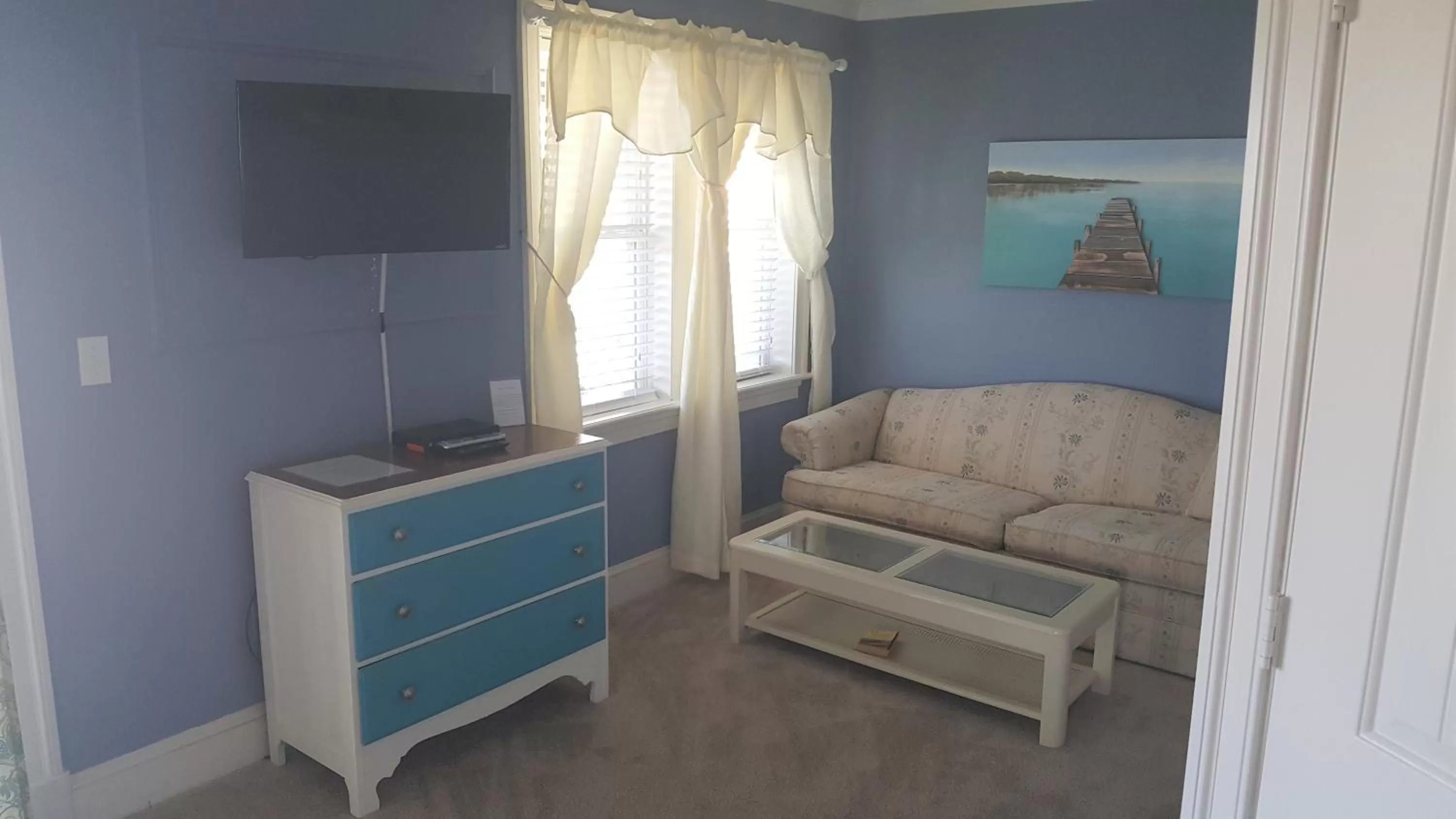 Seating area in Pierhouse Bed & Breakfast