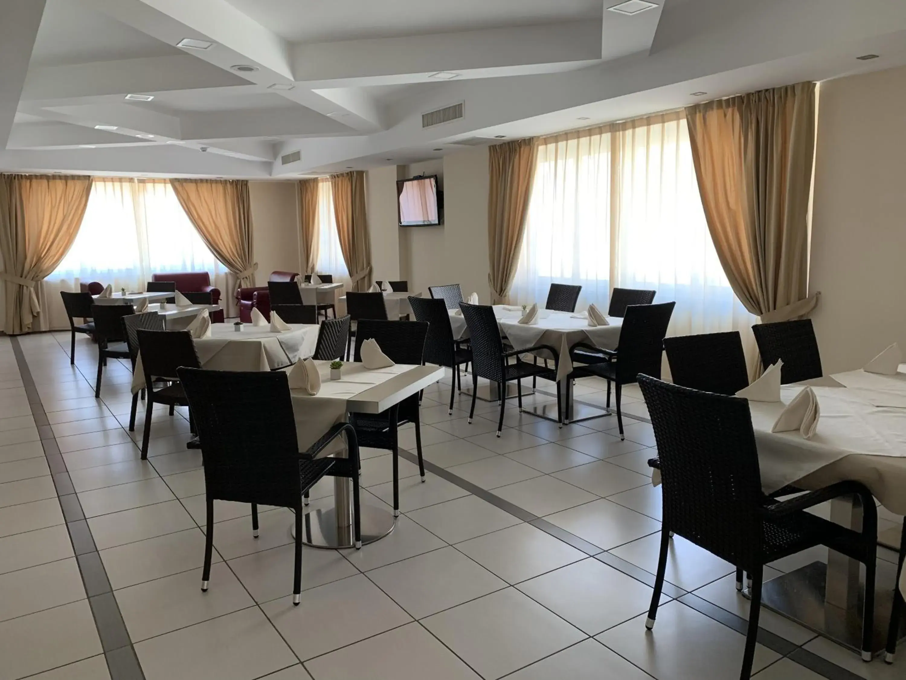 Restaurant/Places to Eat in Hotel Palace Gioia Tauro