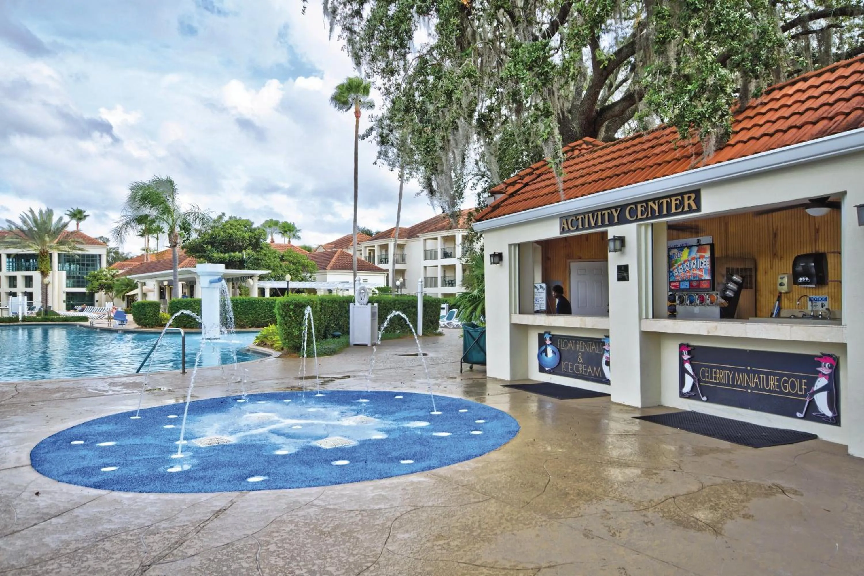 Swimming pool in Club Wyndham Star Island