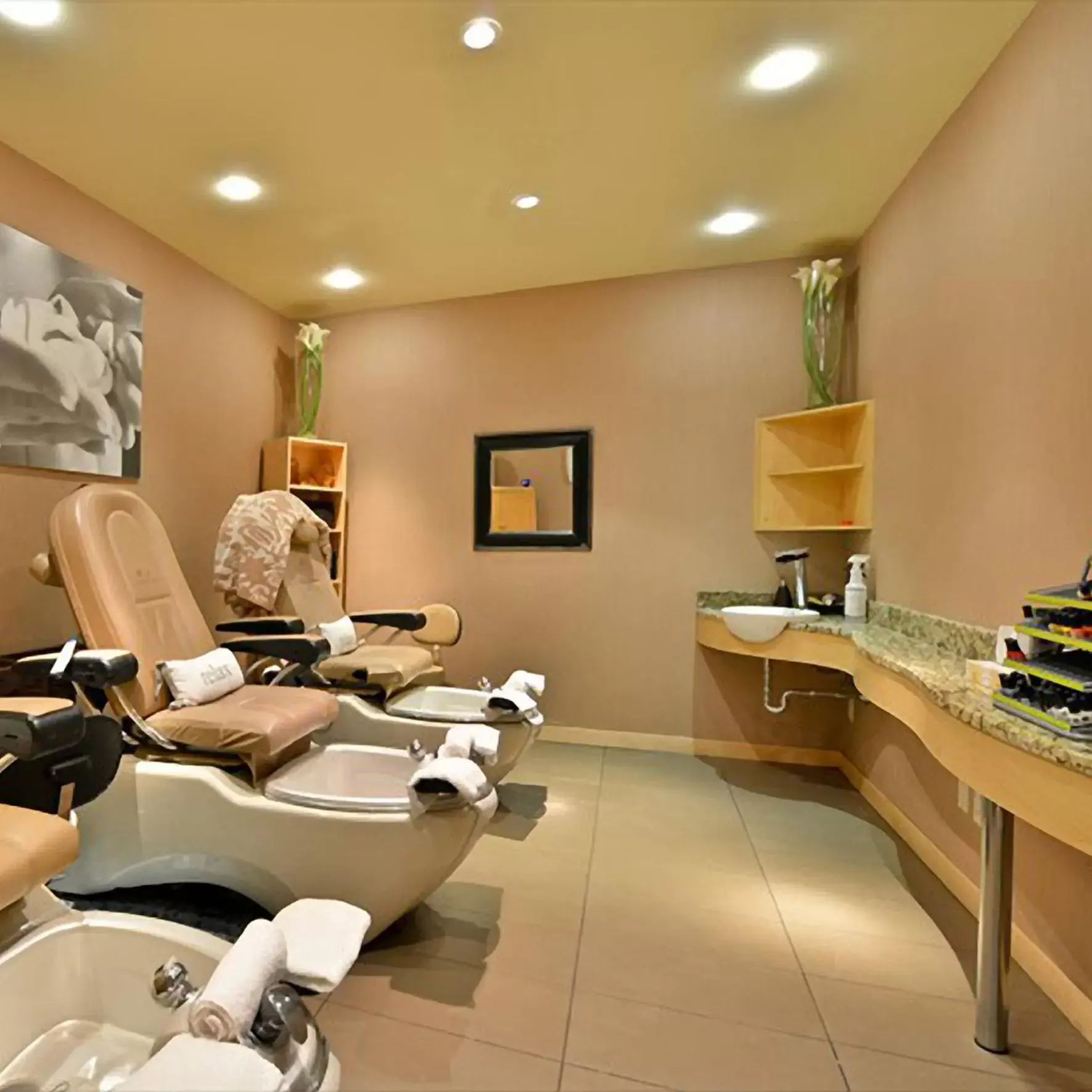 Massage, Bathroom in Radisson Hotel & Suites Red Deer
