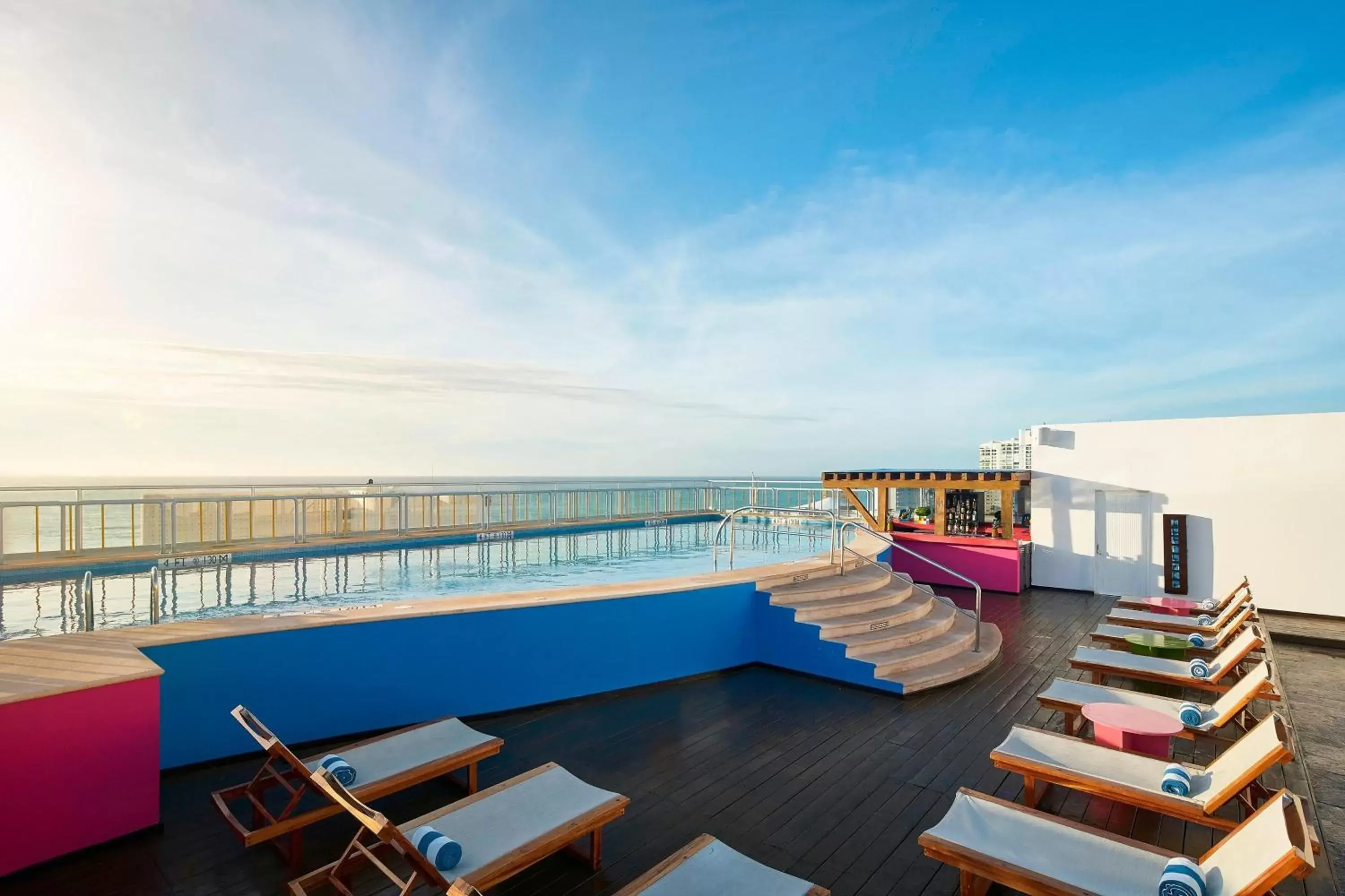 Swimming Pool in Aloft Cancun