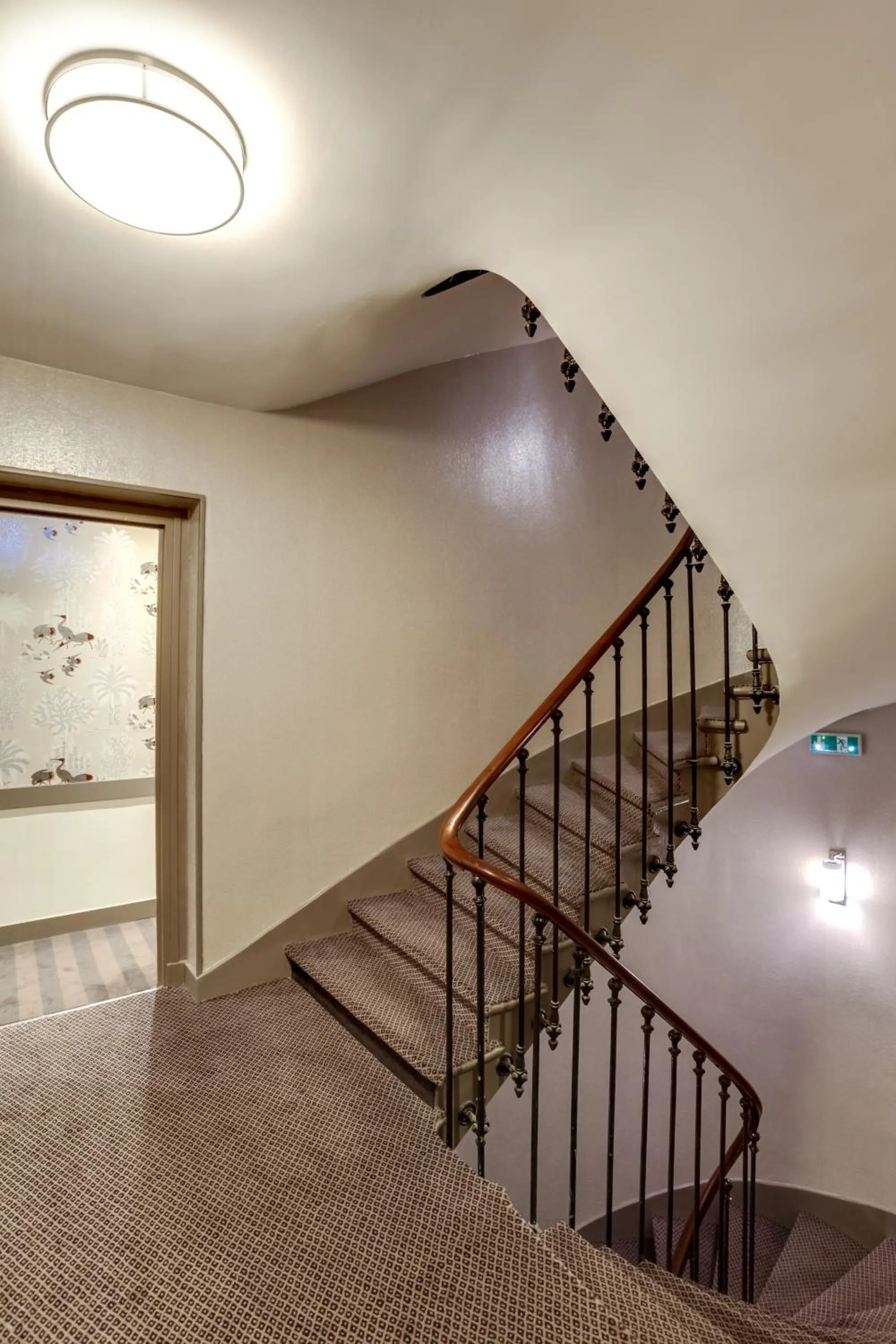 Area and facilities in Hotel d'Amiens