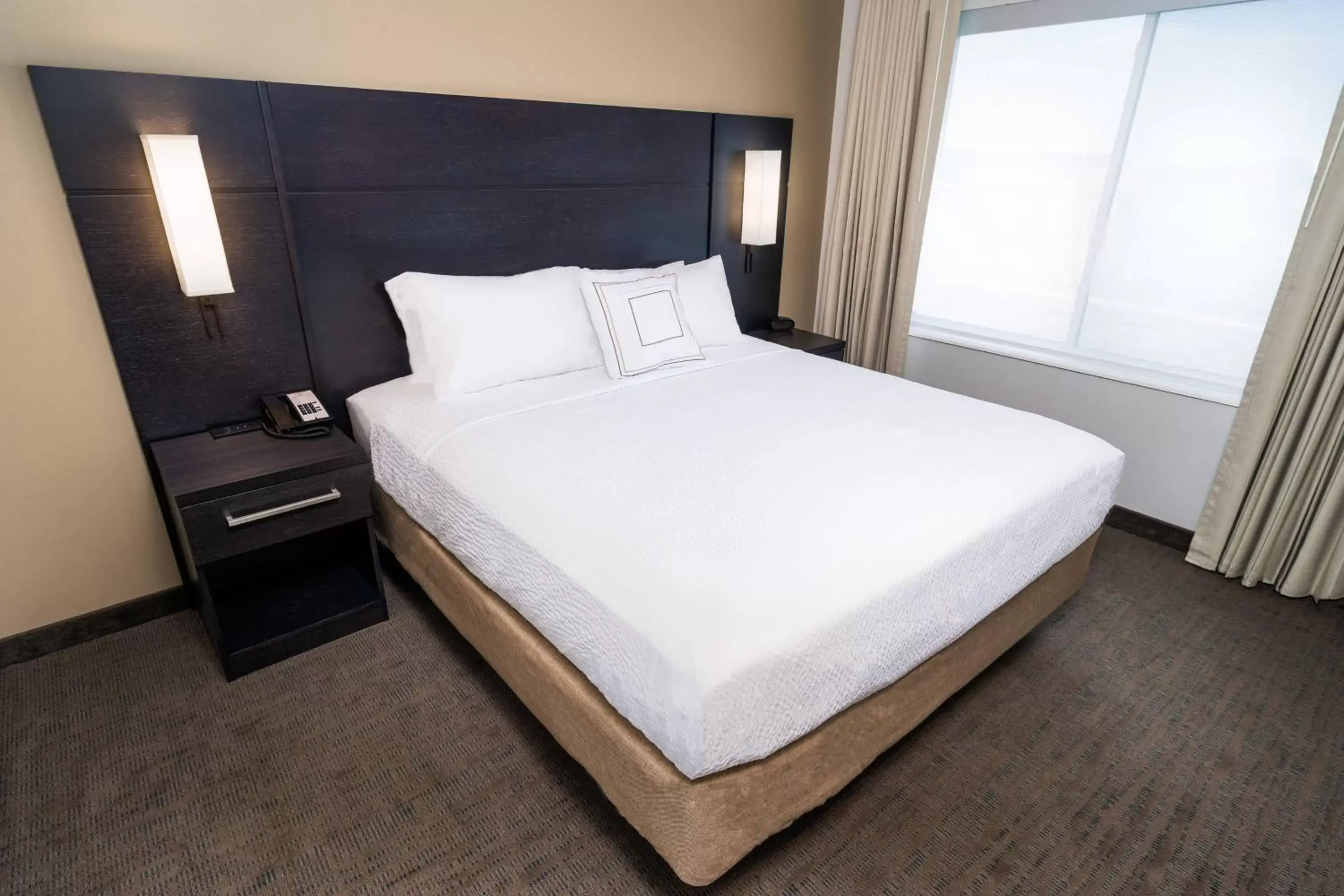 Photo of the whole room, Bed in Residence Inn by Marriott Rocklin Roseville