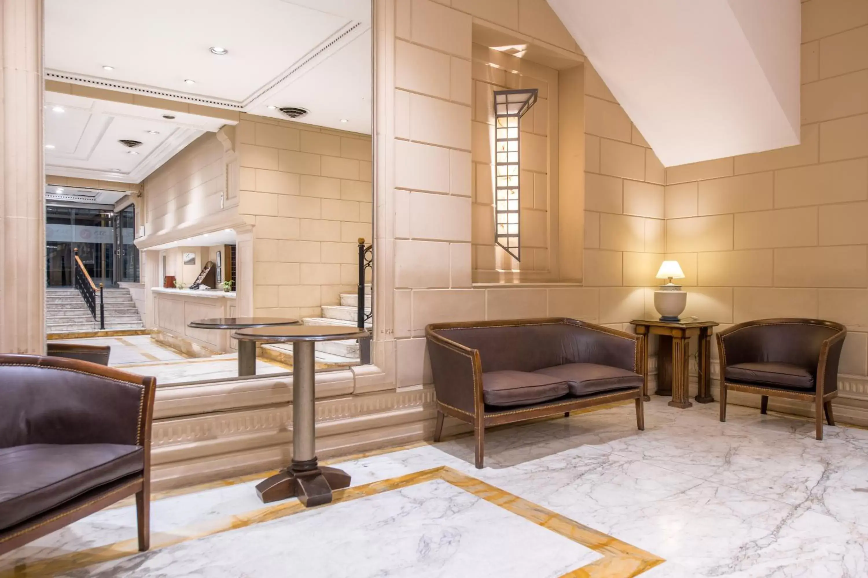 Lobby or reception, Seating Area in Exe Hotel Colón