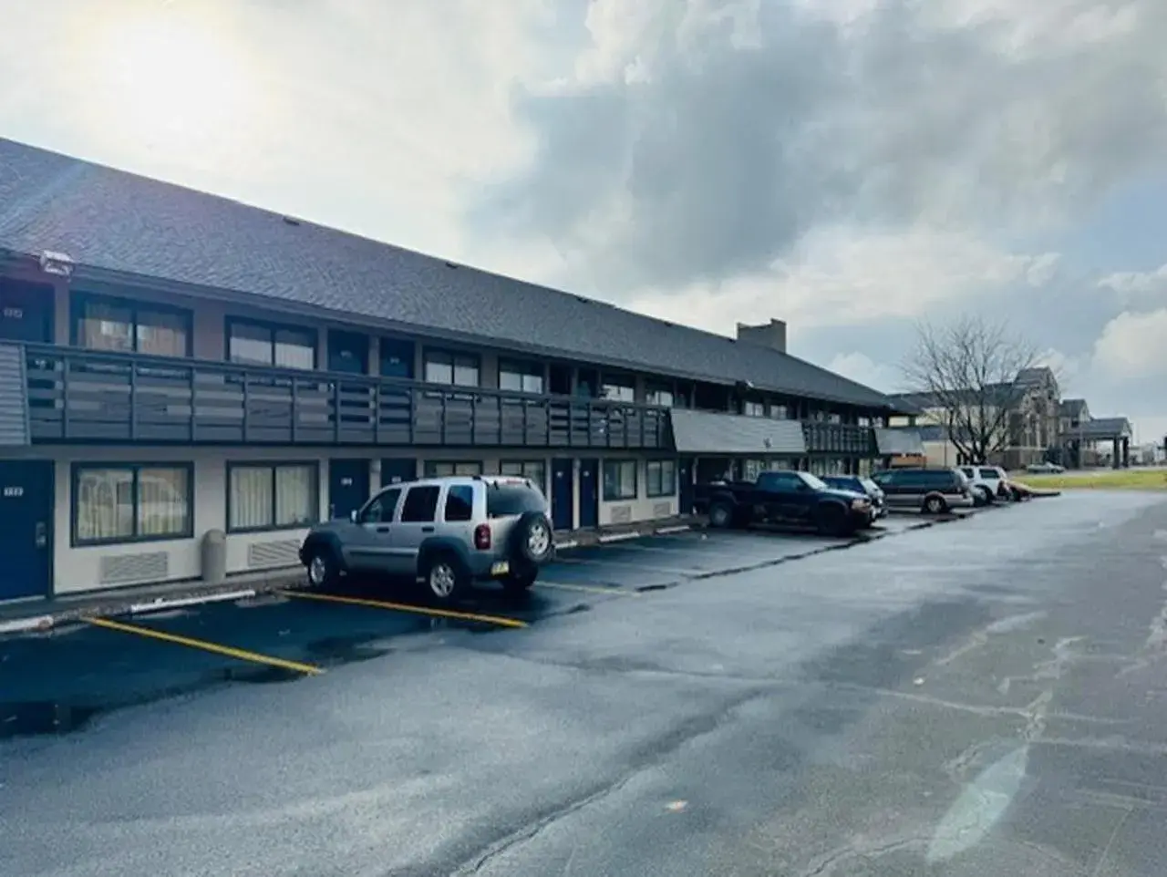 Property building in Motel 6-Cedar Rapids, IA Property building in Motel 6-Cedar Rapids, IA
