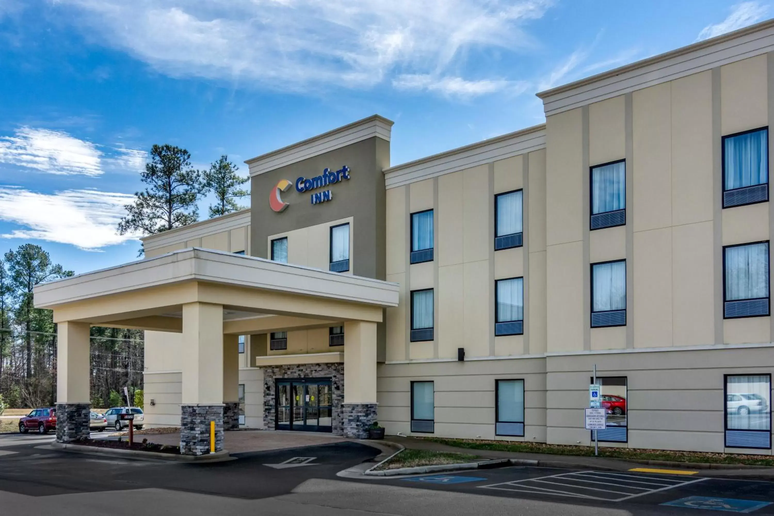 Facade/entrance, Property Building in Comfort Inn South Chesterfield - Colonial Heights