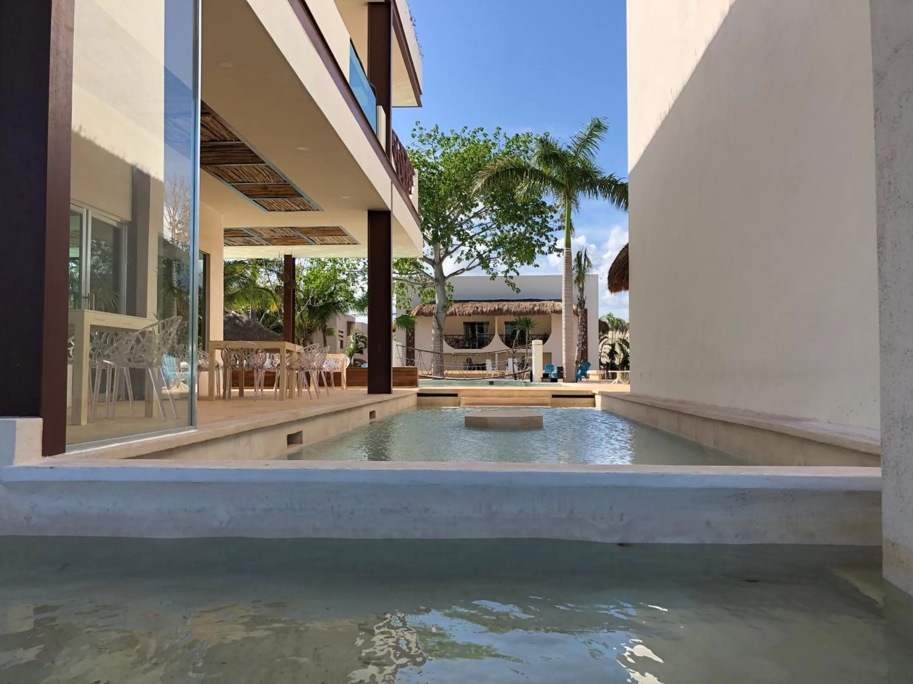 Swimming pool in Casa Kaoba Hotel & Suites