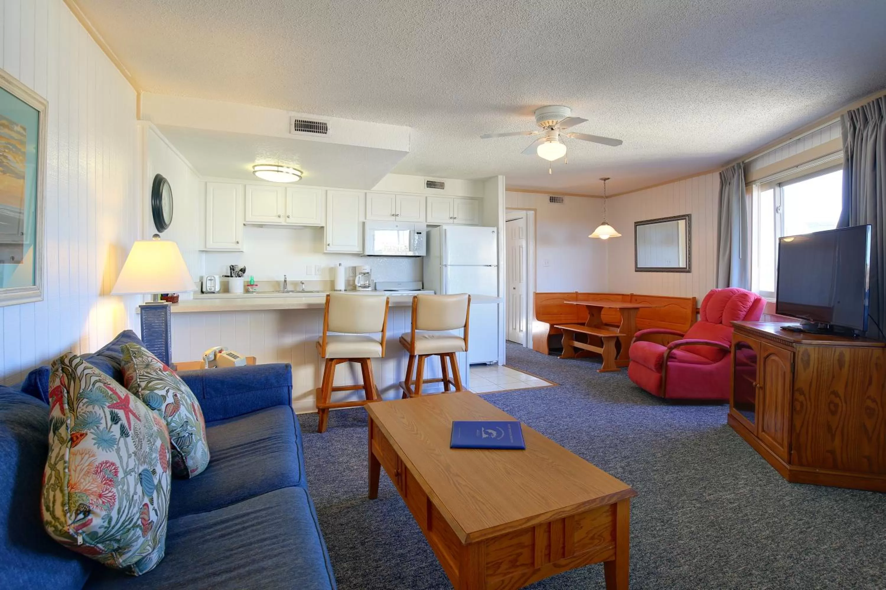 Living room in Outer Banks Beach Club