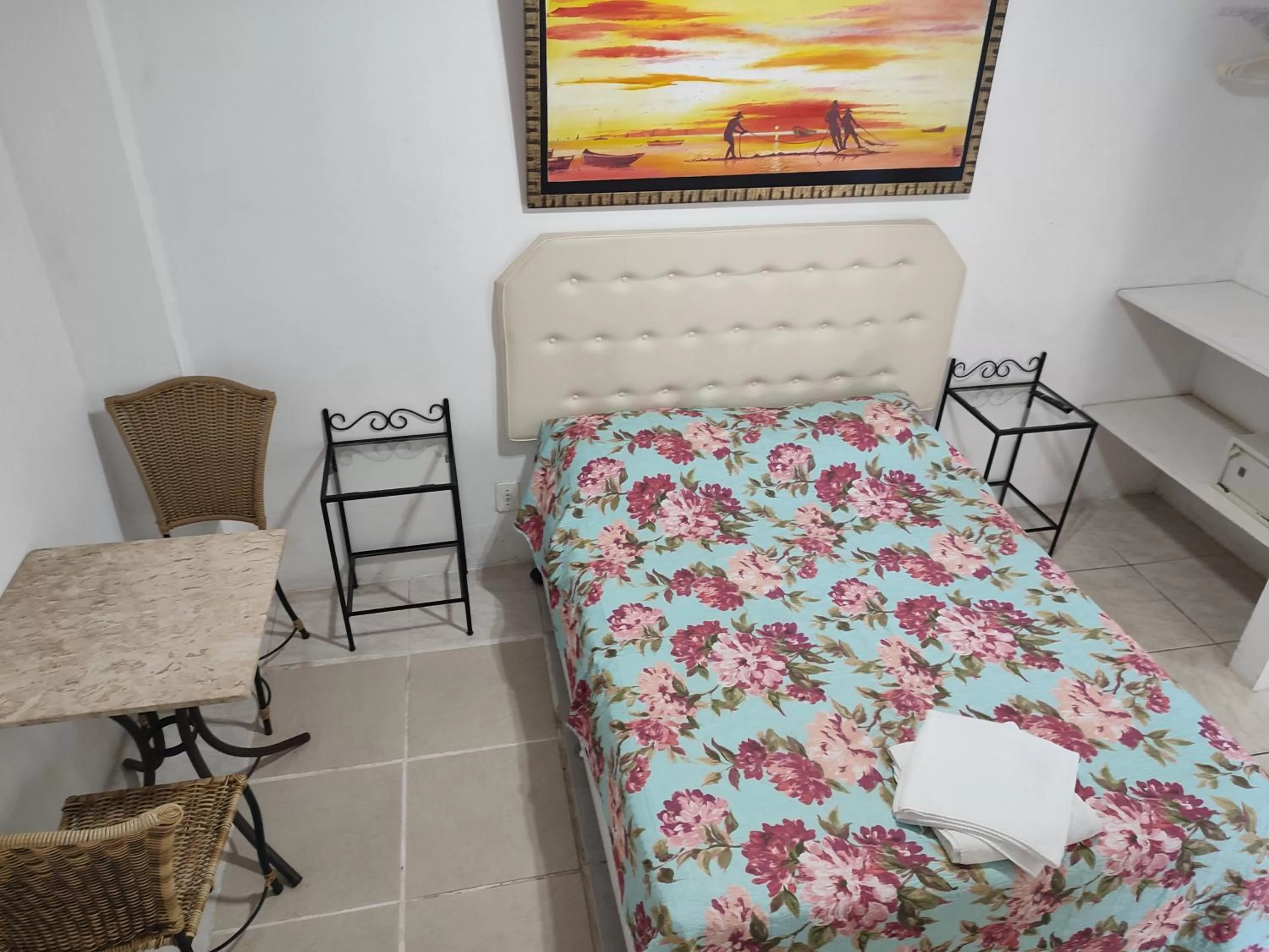 Photo of the whole room, Bed in Pousada L'étage