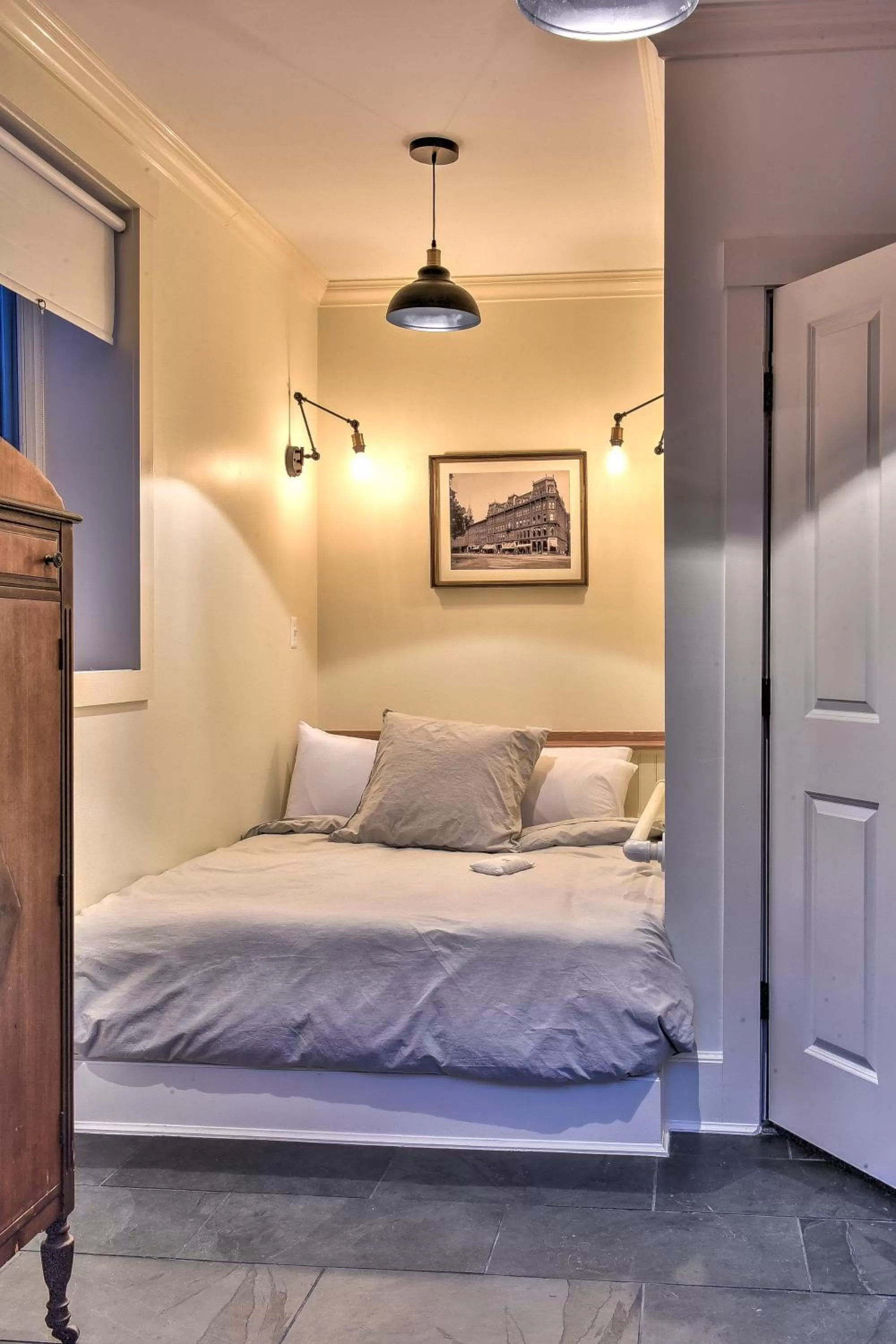 Bedroom, Bed in The Burrell House