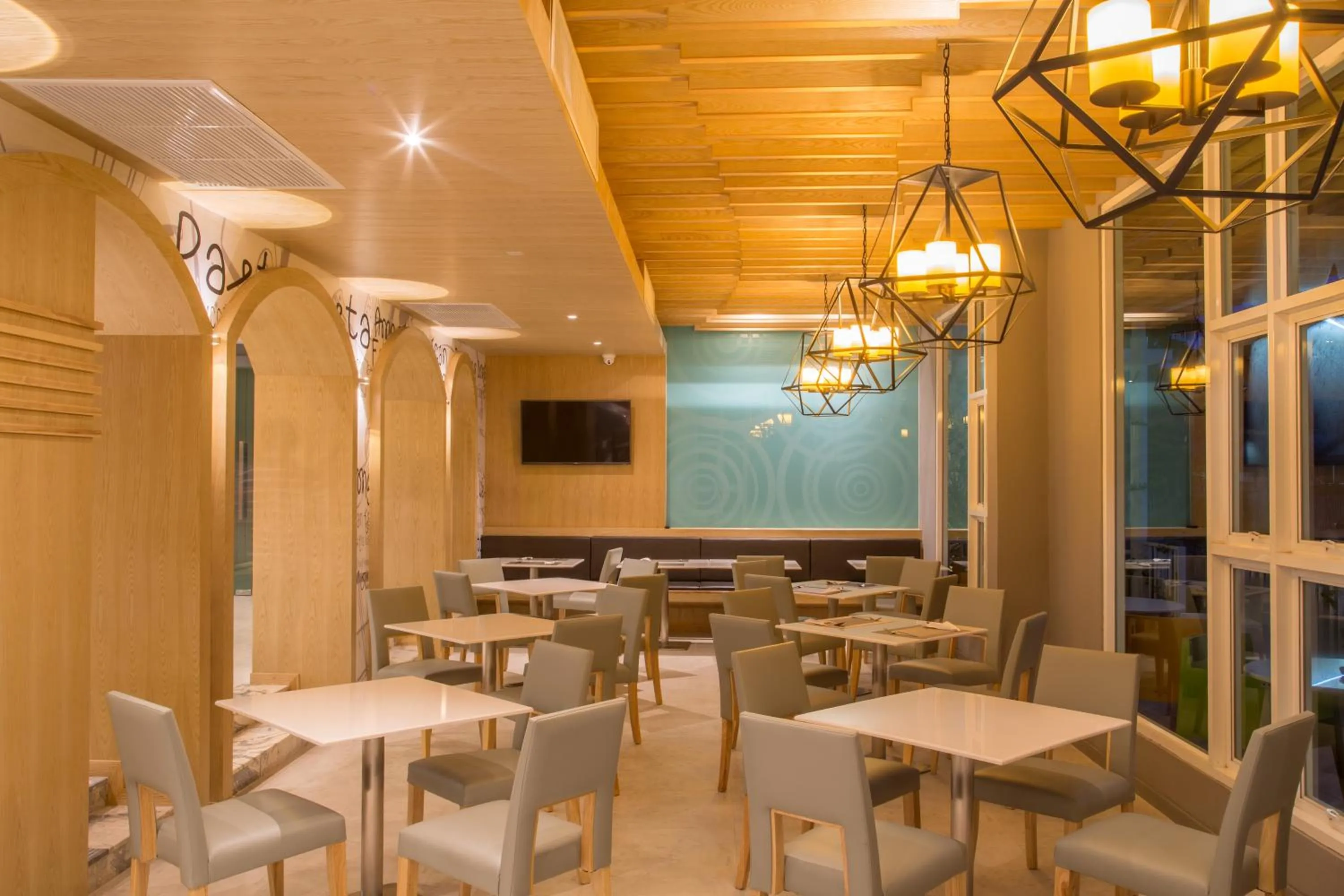 Restaurant/places to eat in The Bliss Ubon