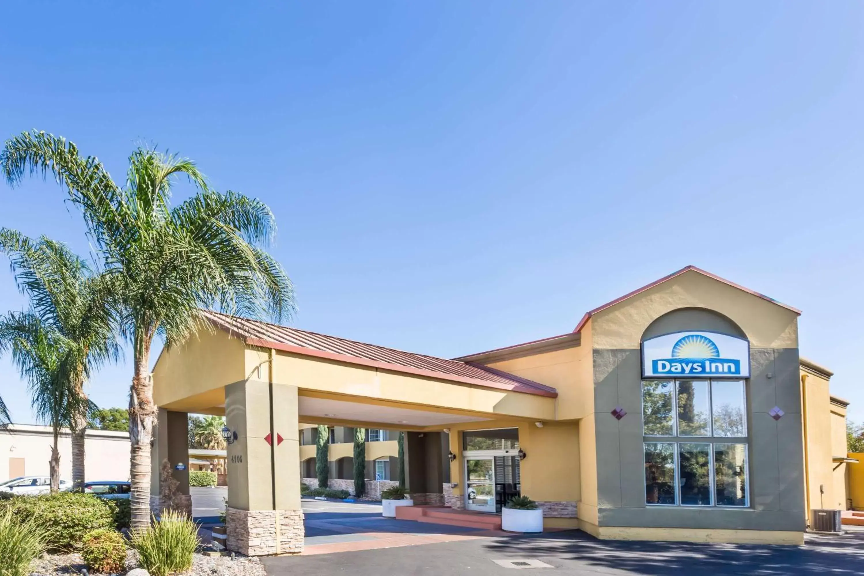 Property Building in Days Inn by Wyndham Davis Near UC Davis