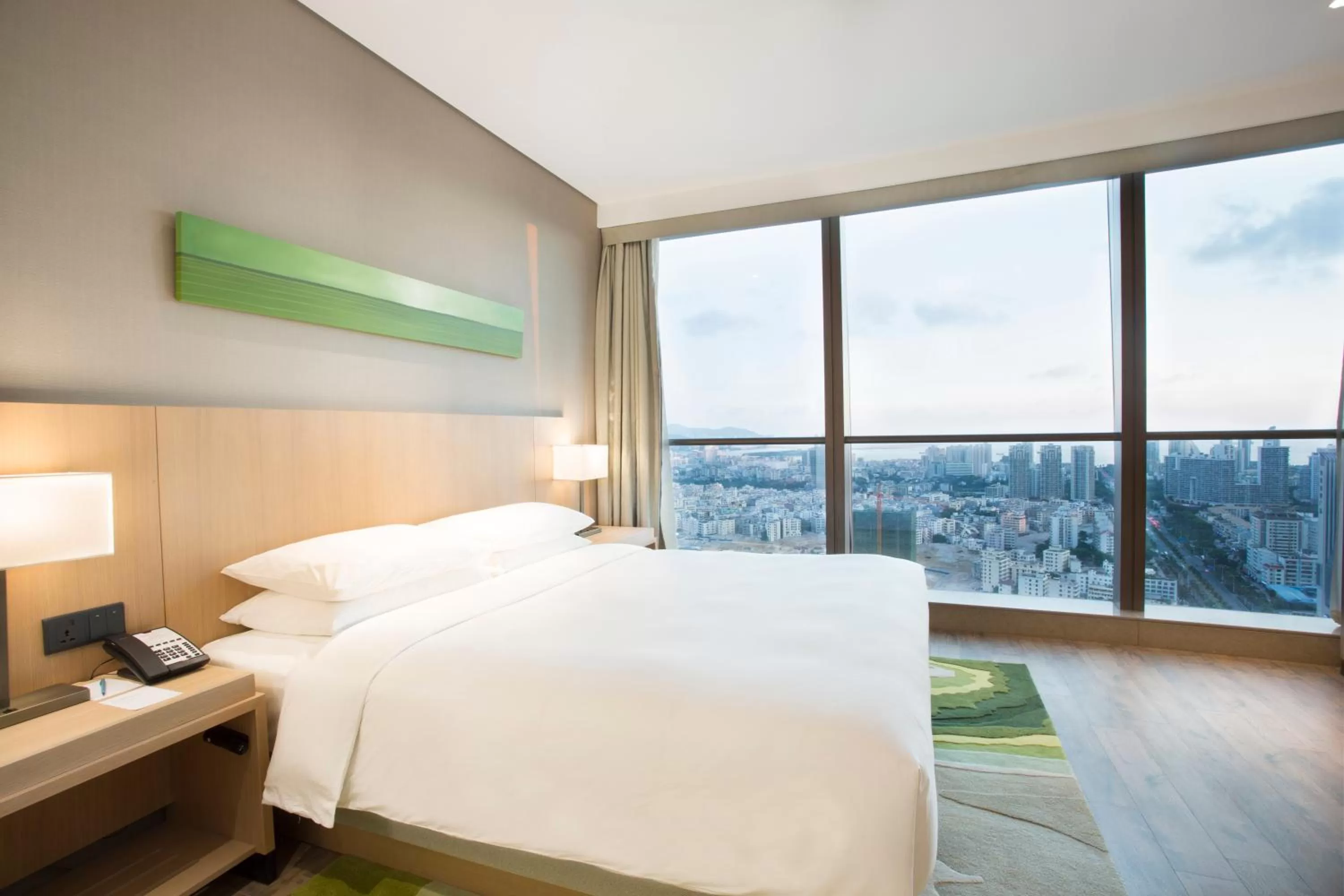 Photo of the whole room, Bed in Hyatt Place Sanya City Center