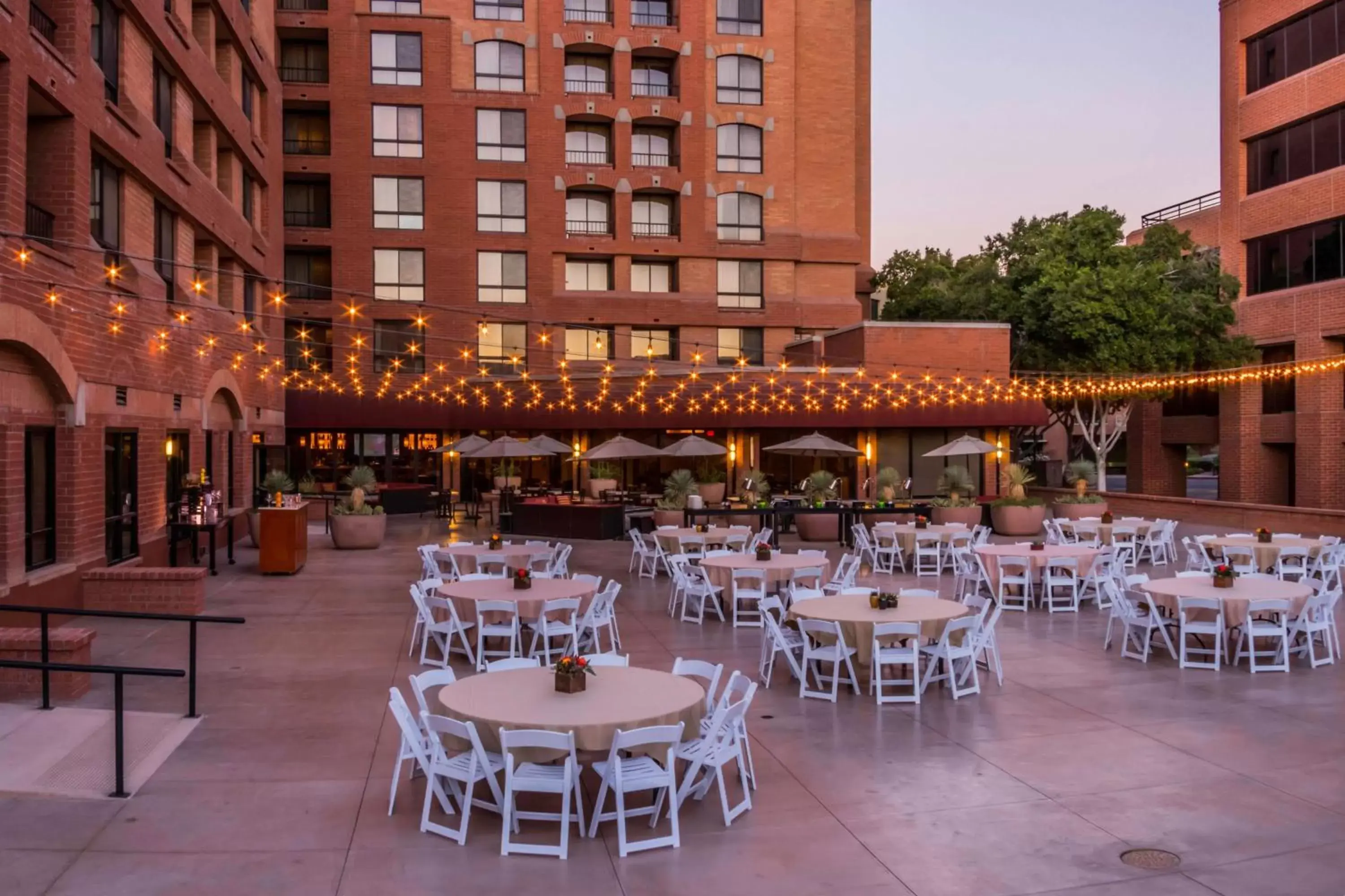 Meeting/conference room, Restaurant/Places to Eat in Scottsdale Marriott Old Town