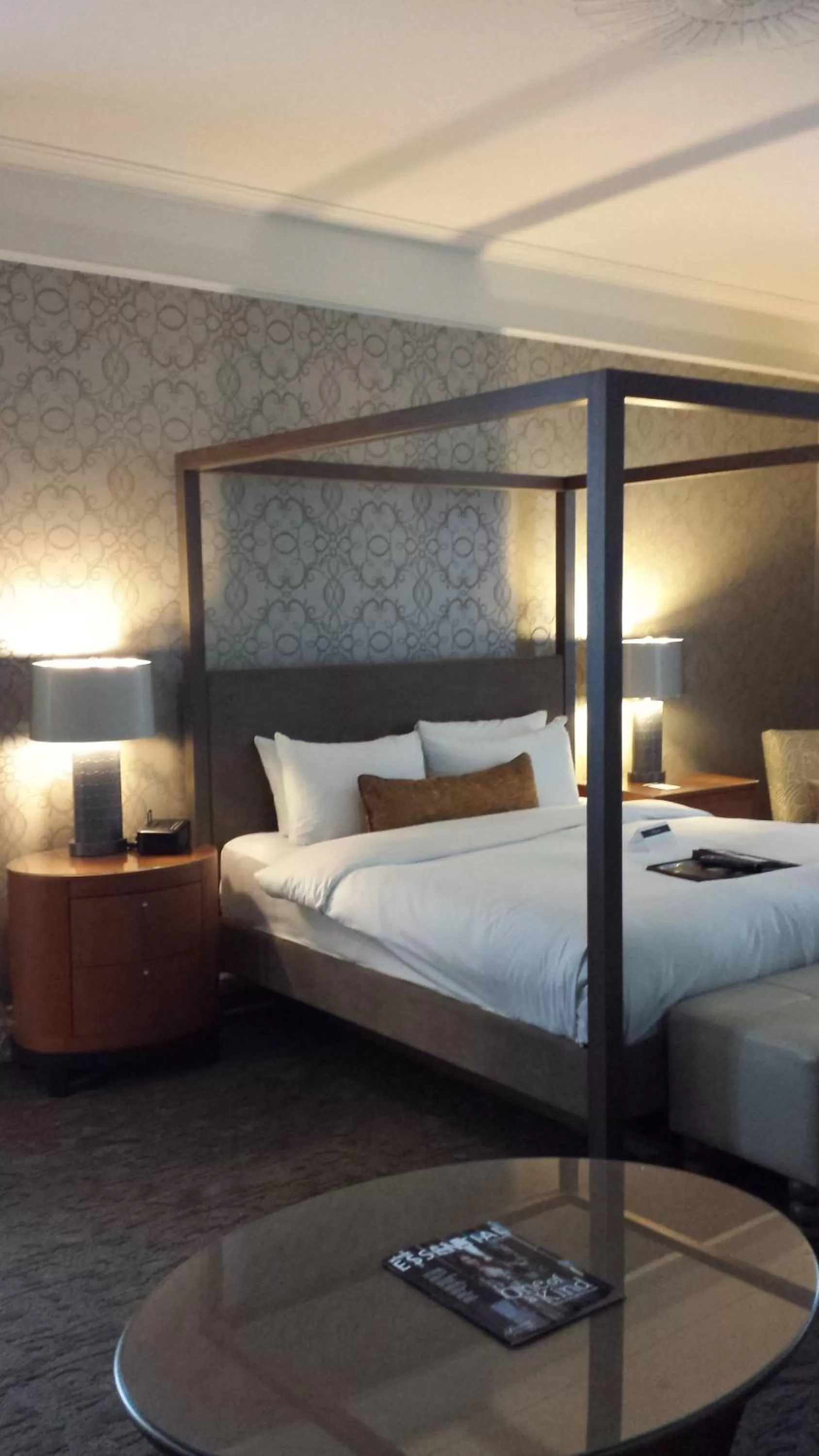 Bedroom, Bed in Fairmont Palliser