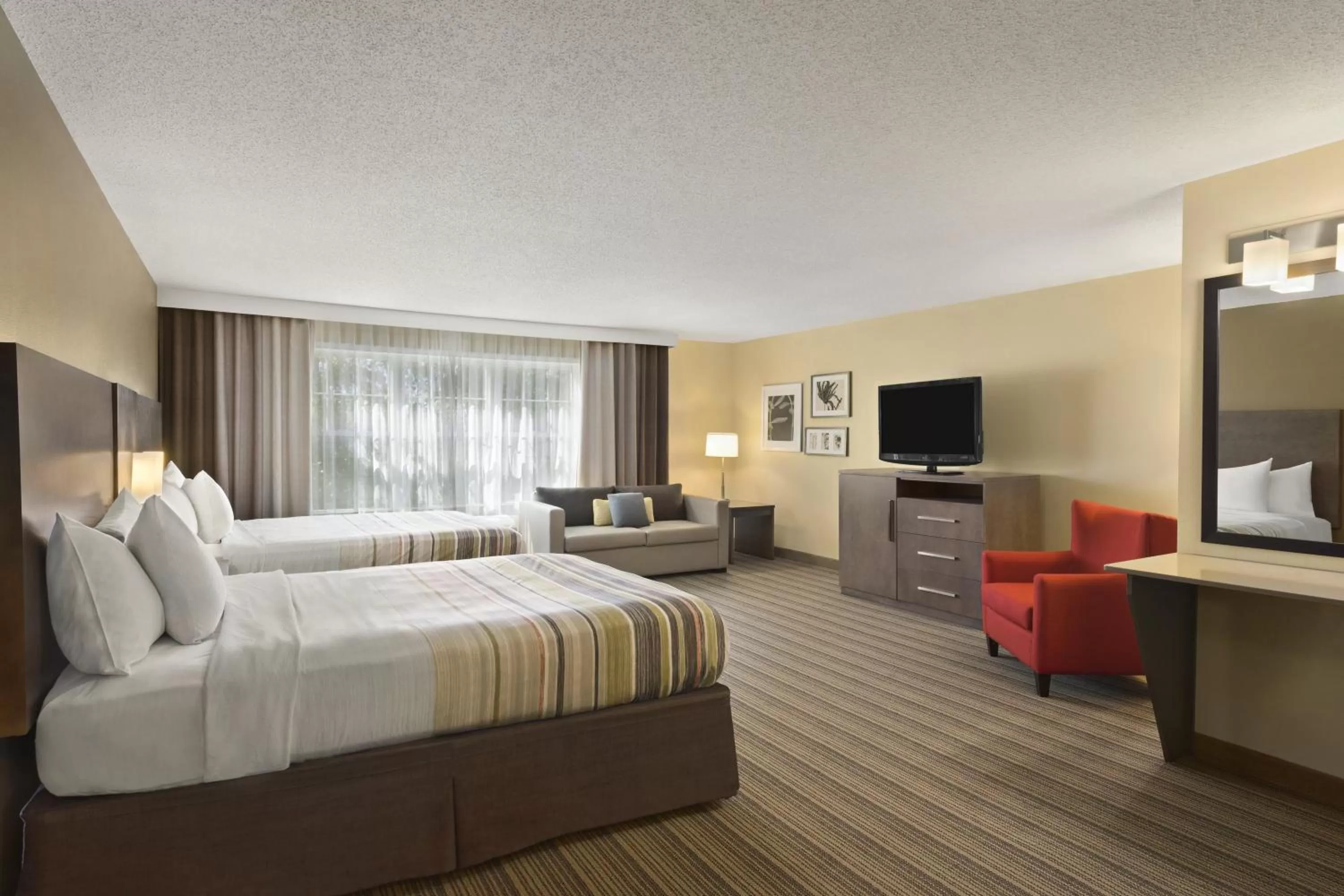 Photo of the whole room, Bed in Country Inn & Suites by Radisson, Ankeny, IA