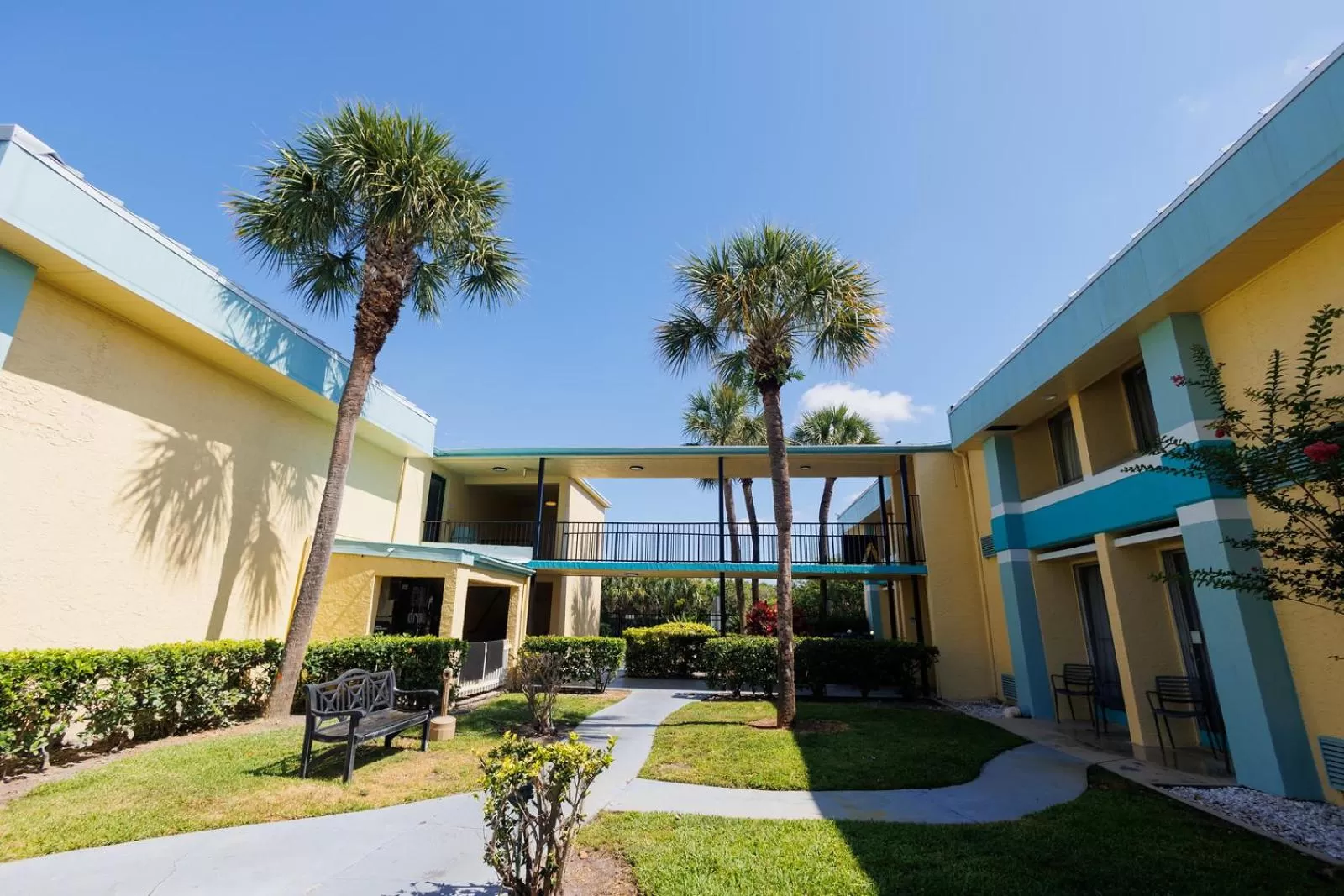 Property building in Garnet Inn & Suites, Orlando