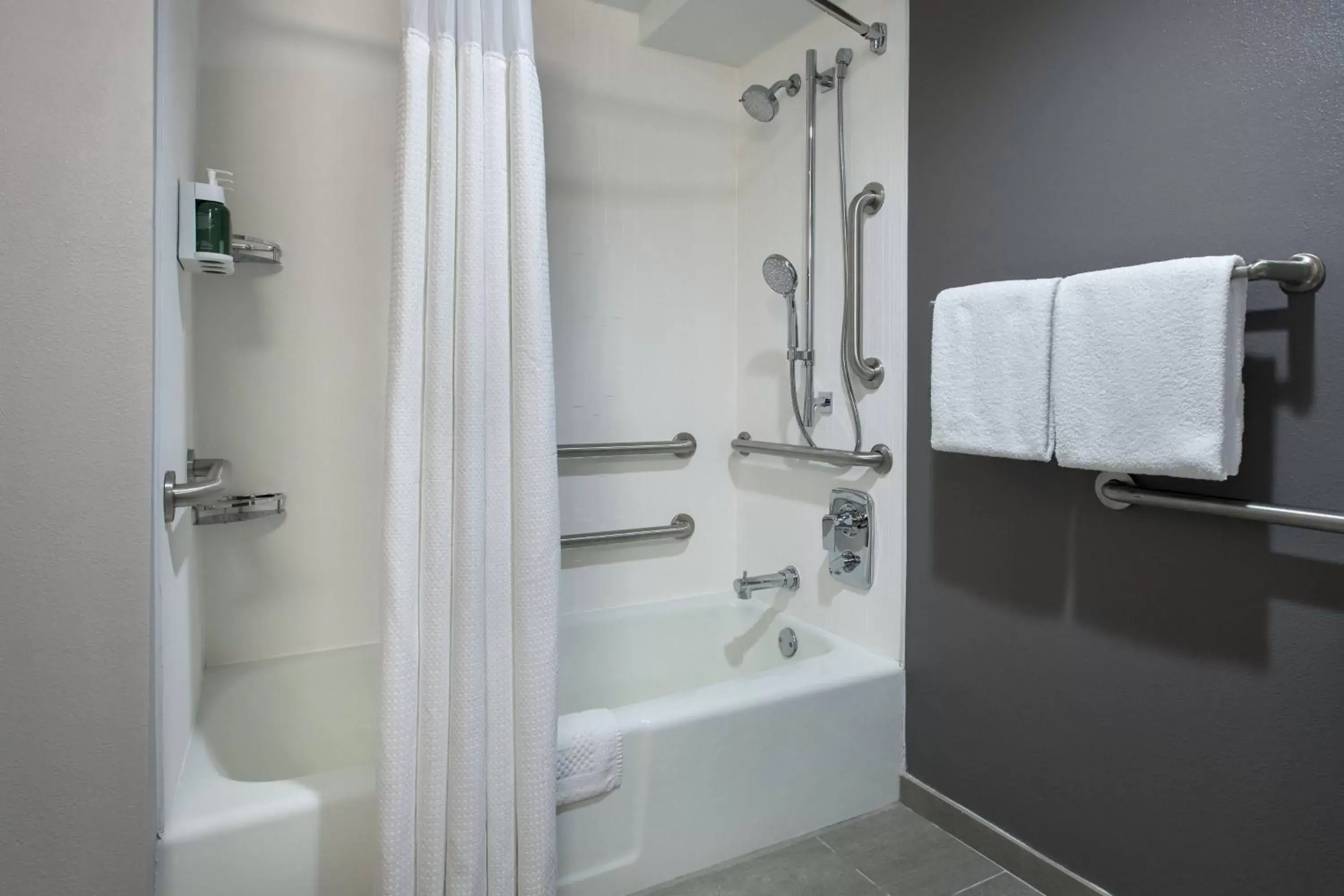 Bathroom in Courtyard by Marriott Norwalk