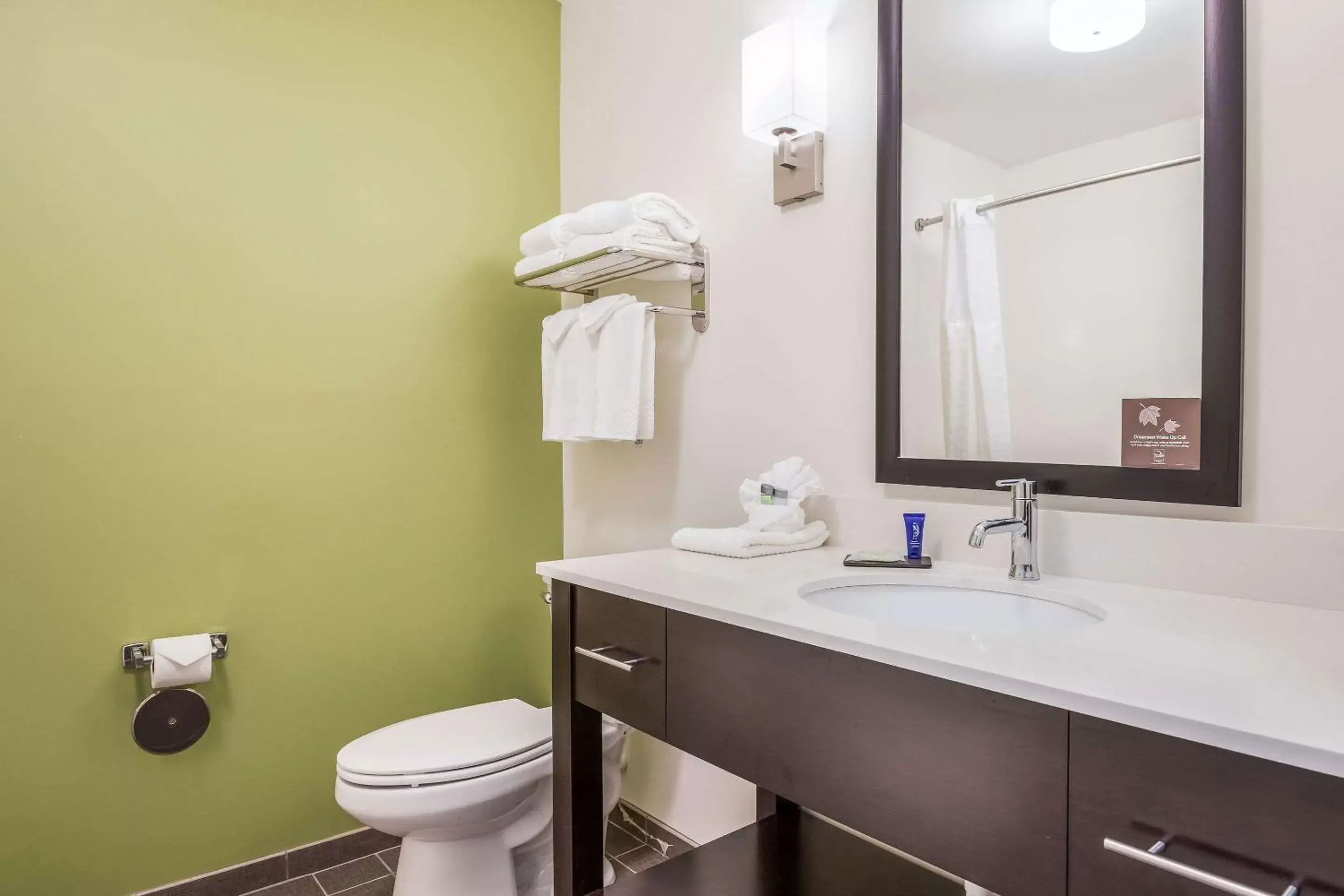 Photo of the whole room, Bathroom in Sleep Inn & Suites Park City-Wichita North