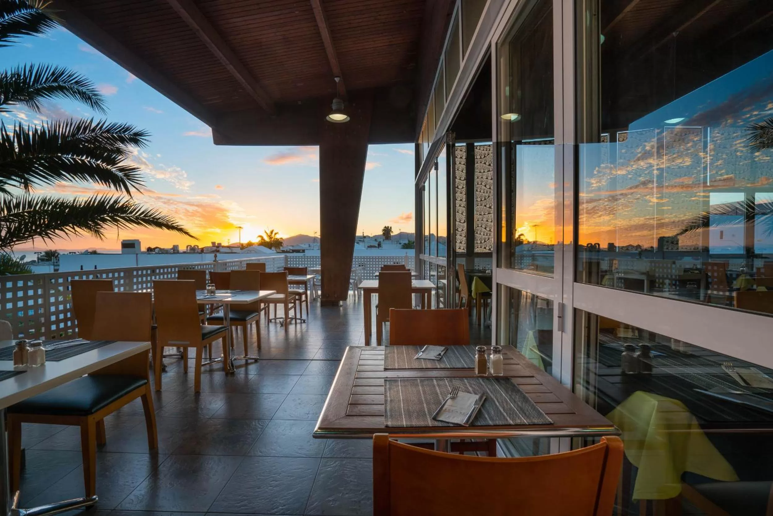 Restaurant/places to eat in Relaxia Lanzaplaya