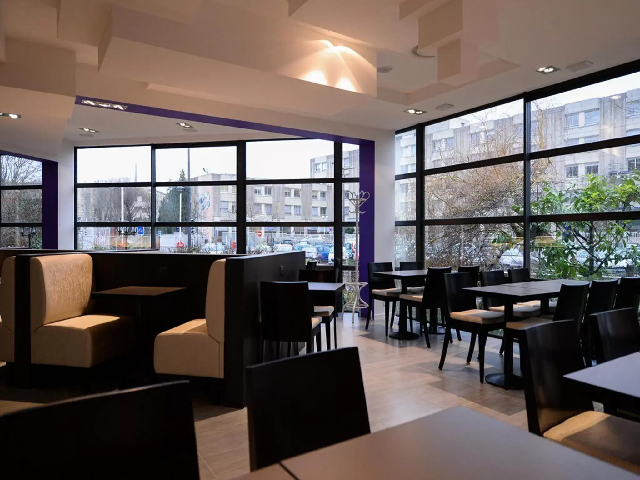 Restaurant/Places to Eat in Brit Hotel Confort Rouen Centre