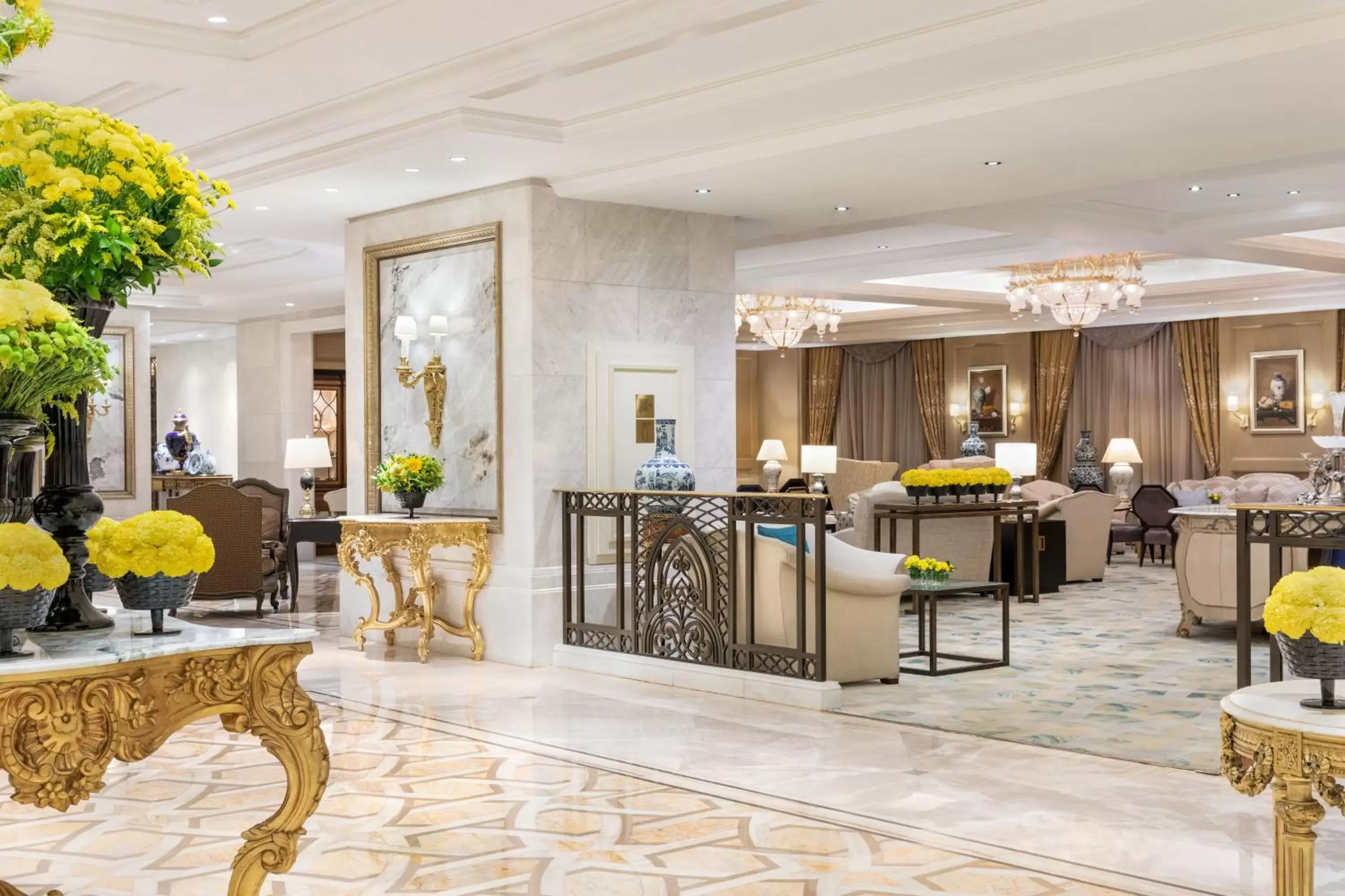 Lobby or reception, Lobby/Reception in Shangri-La Bosphorus, Istanbul