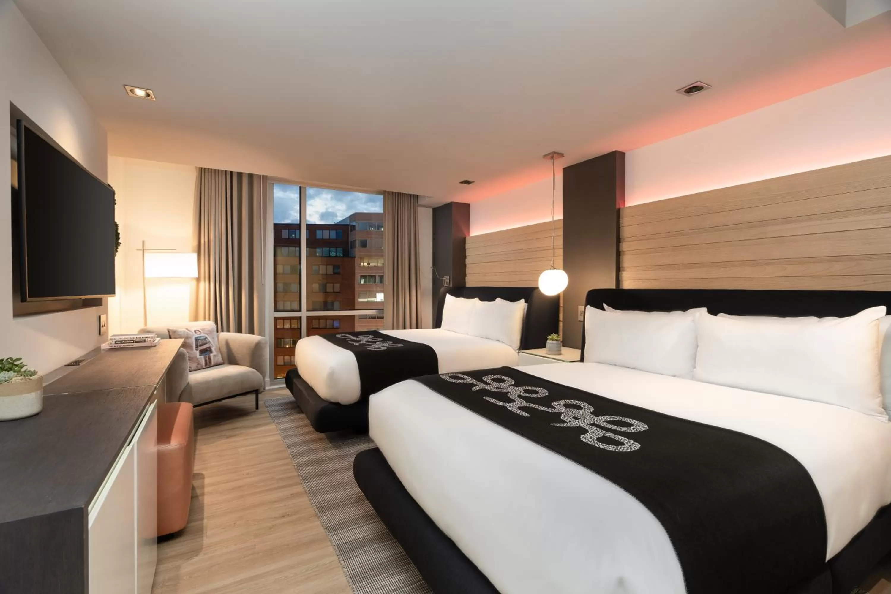 Photo of the whole room, Bed in Hotel Zena Washington DC