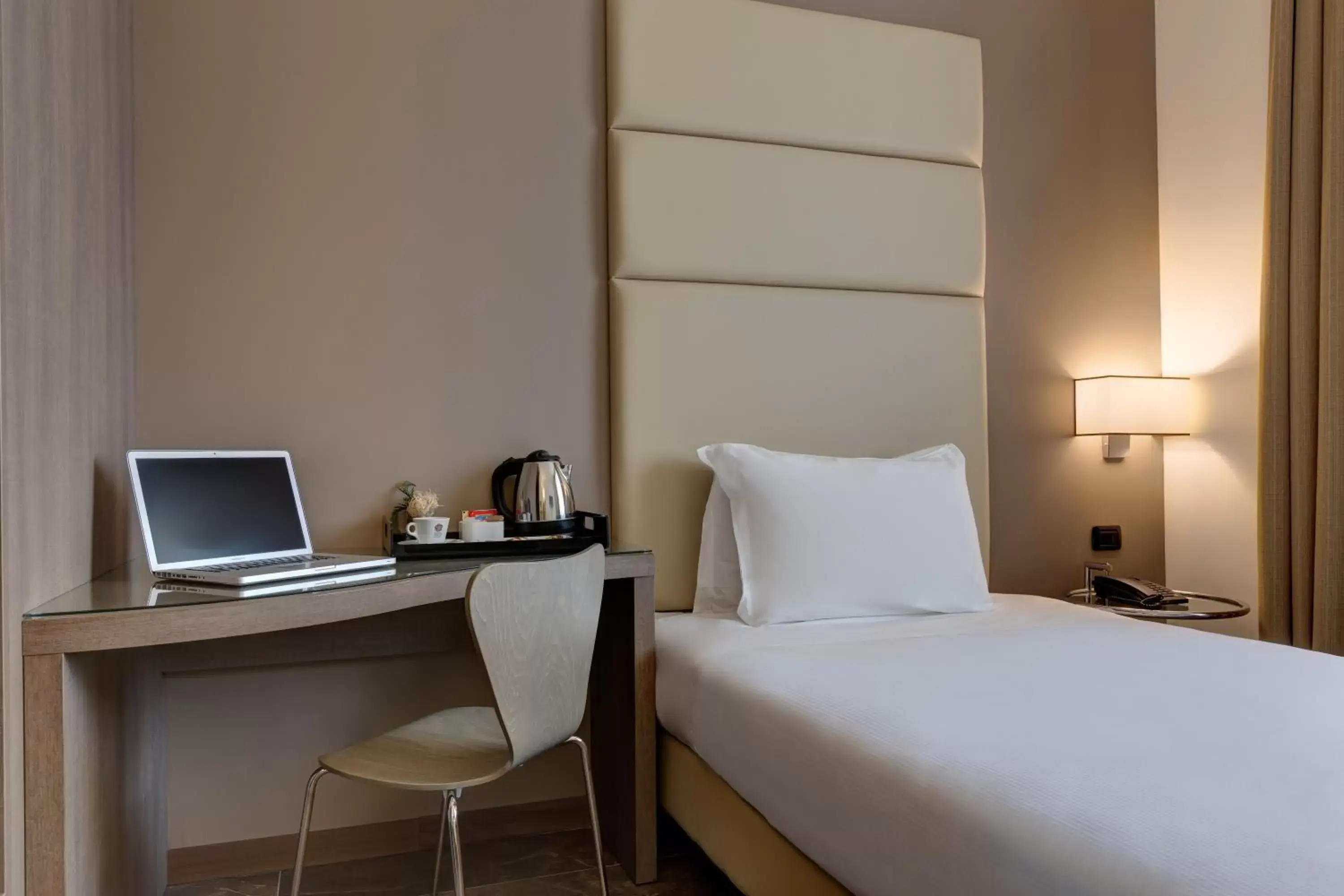 Decorative detail, Bed in Klima Hotel Milano Fiere