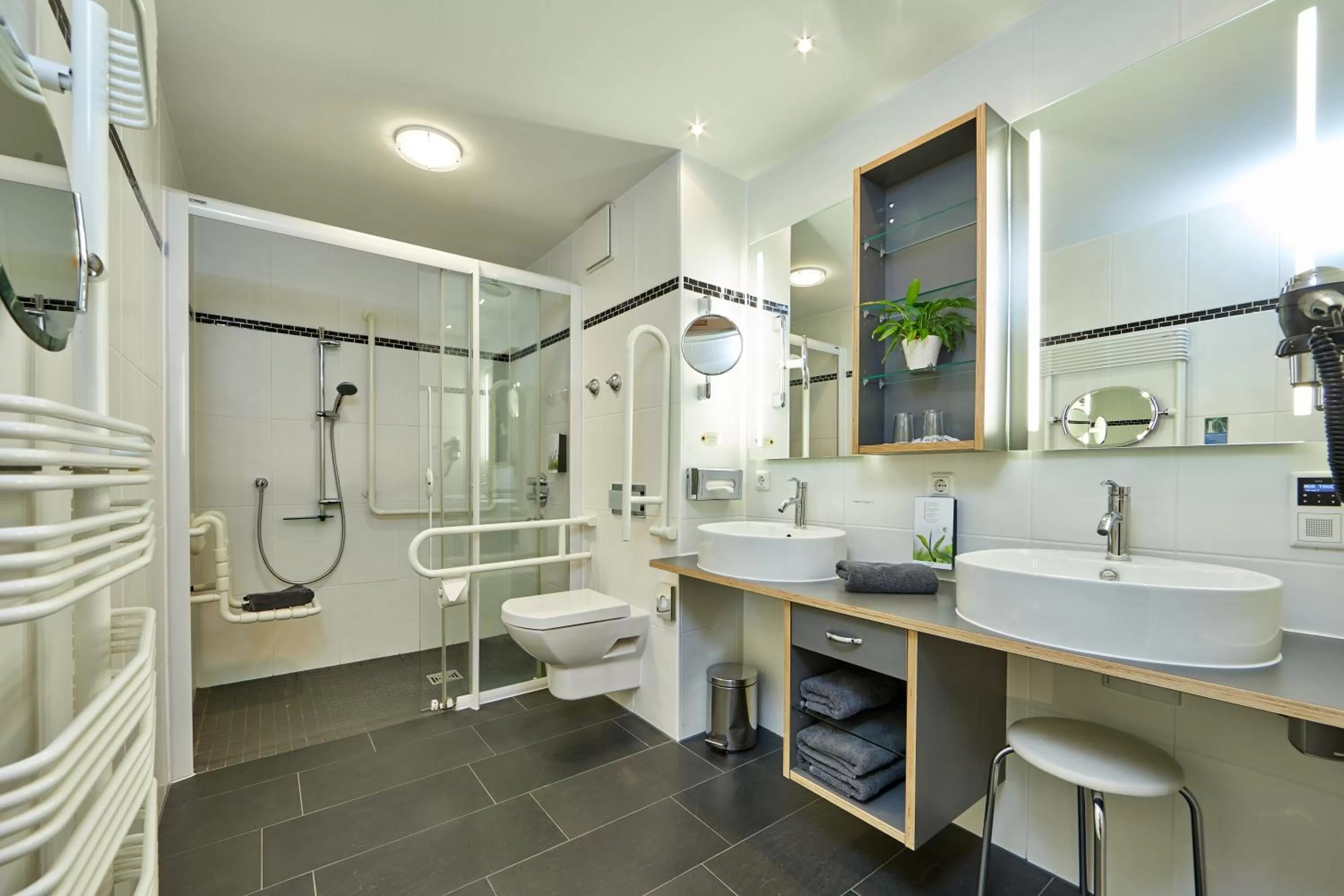 Bathroom in Hotel Linderhof