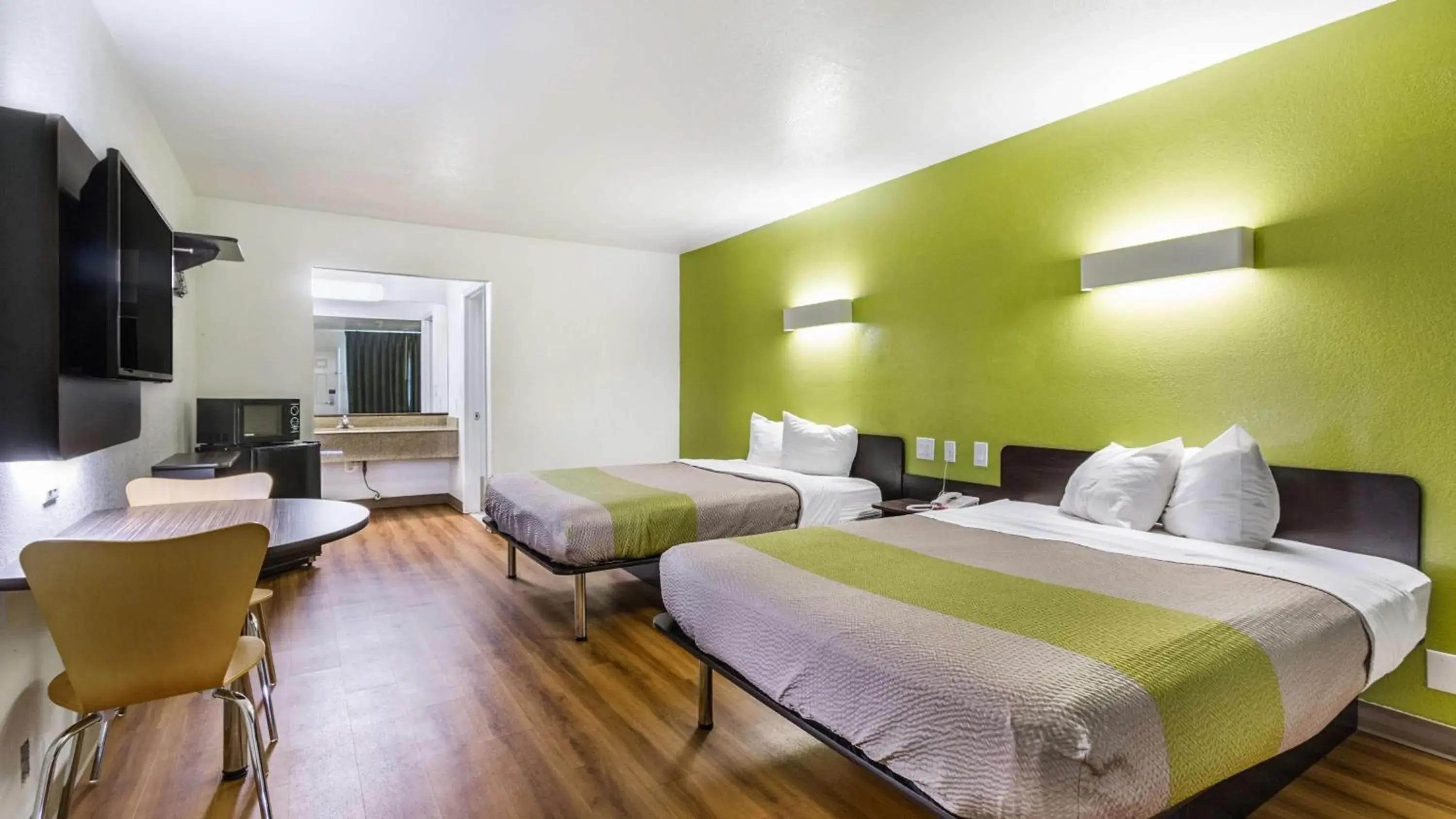 Deluxe Queen Room with Two Queen Beds - Non-Smoking in Motel 6-San Marcos, TX - North Deluxe Queen Room with Two Queen Beds - Non-Smoking in Motel 6-San Marcos, TX - North