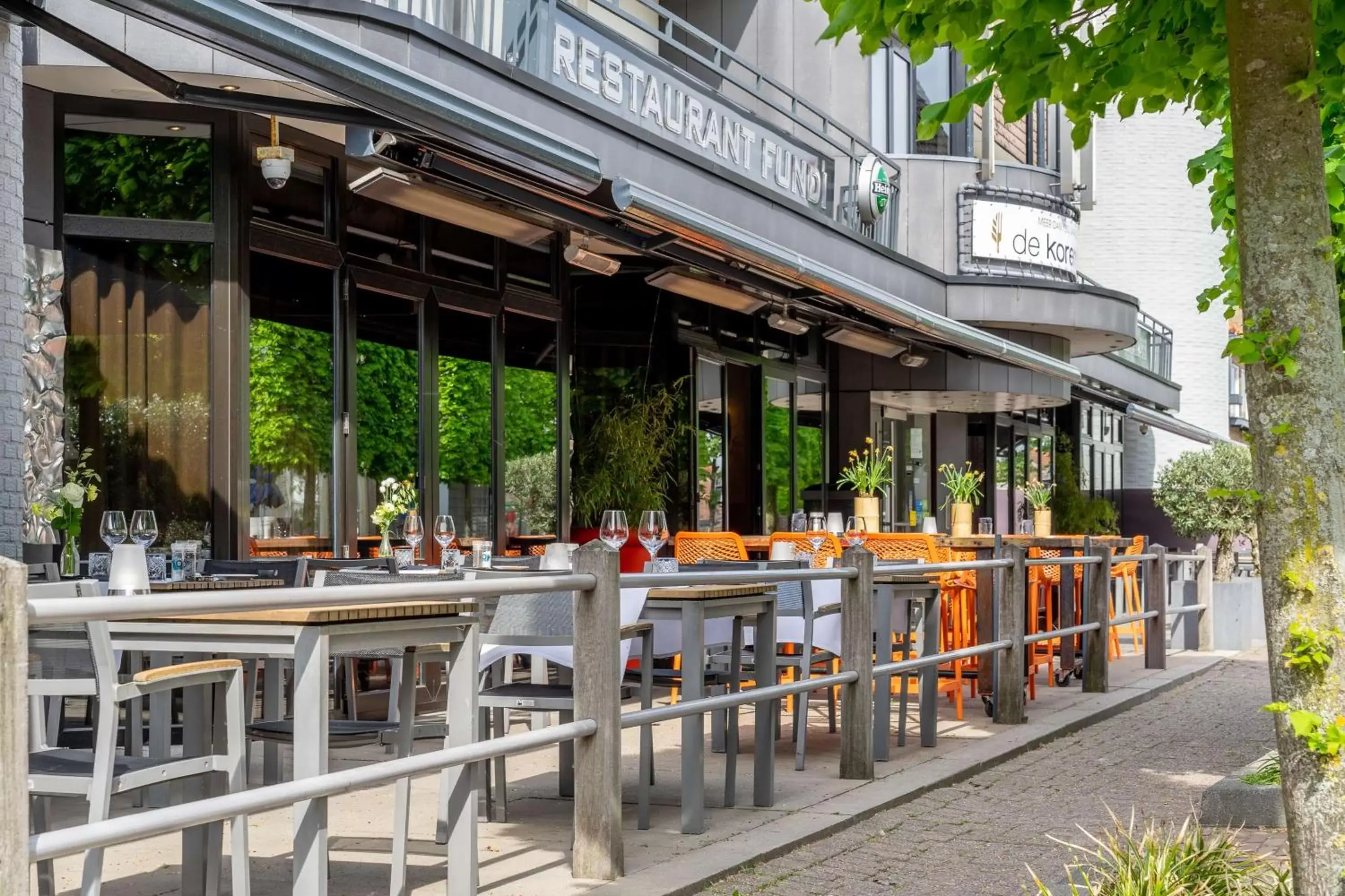 Property building, Restaurant/Places to Eat in Fletcher Hotel-Restaurant de Korenbeurs