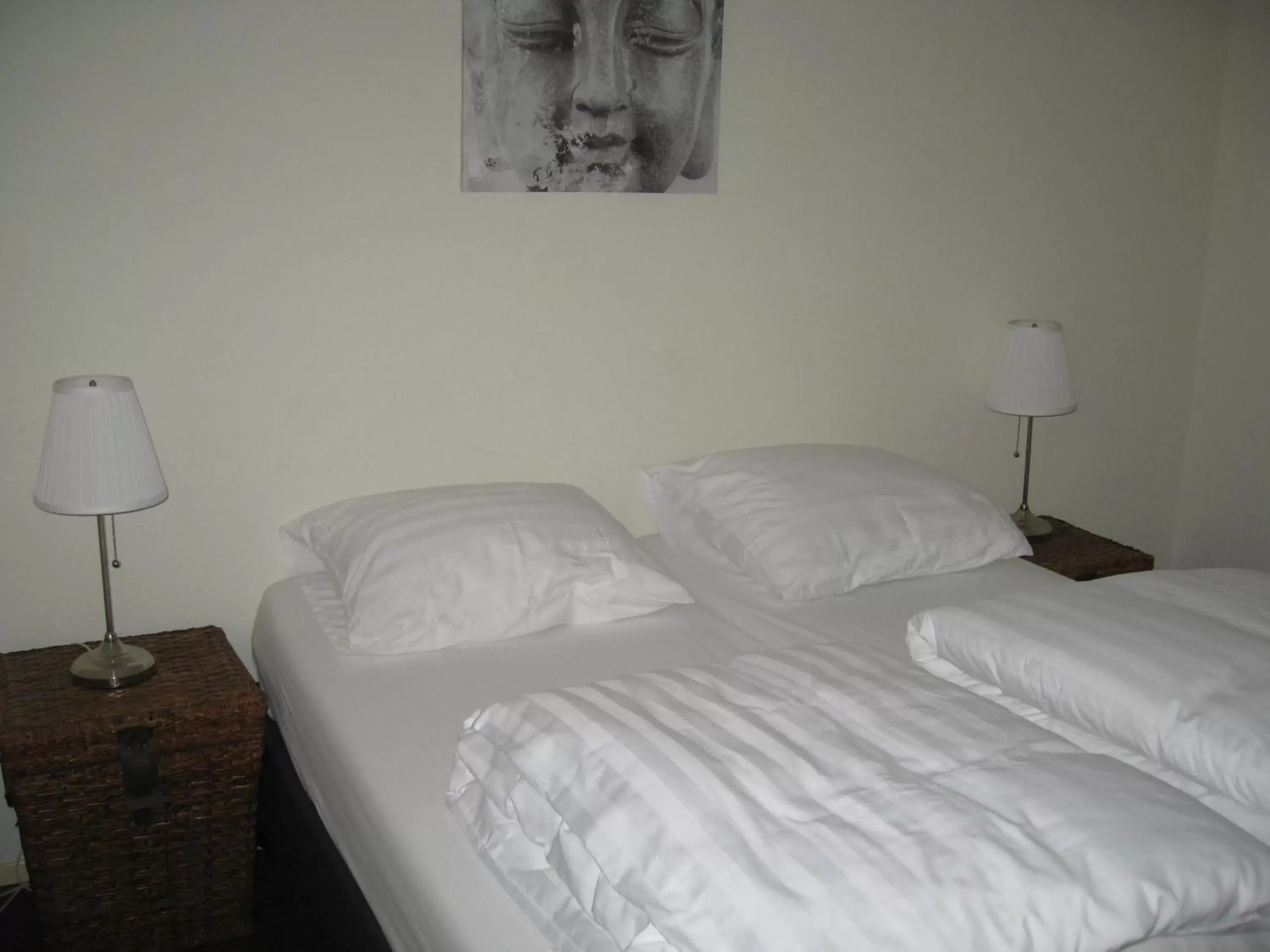 Bedroom, Bed in B&B Oostzomerland