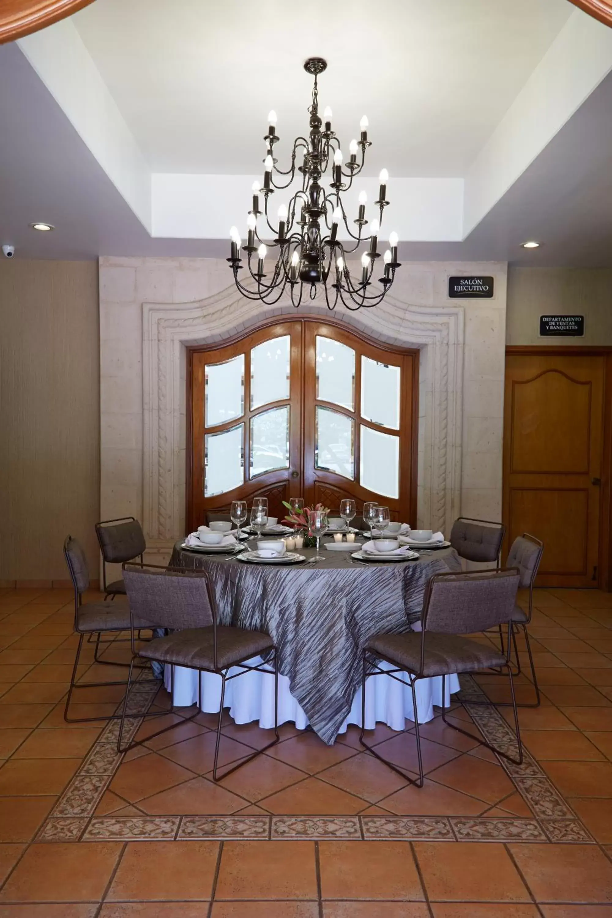 Banquet/Function facilities, Restaurant/Places to Eat in Meson del Valle