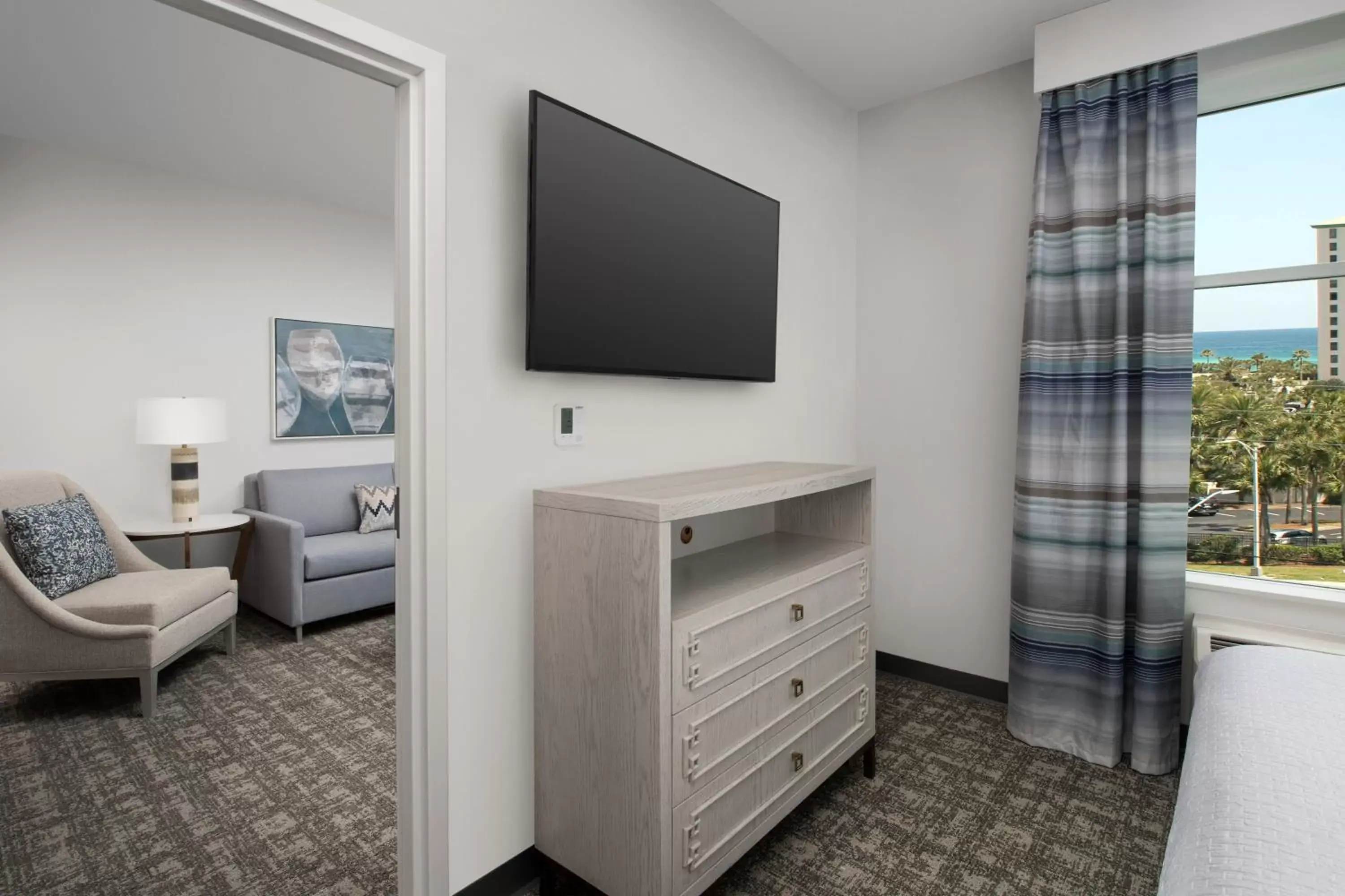 TV and multimedia, TV/Entertainment Center in Homewood Suites By Hilton Destin