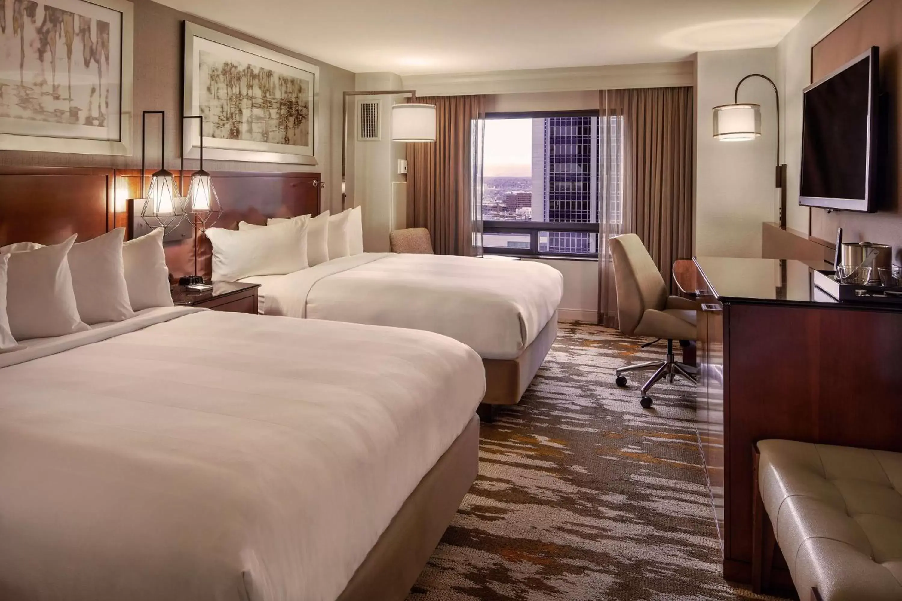 Bedroom, Bed in Hilton Denver City Center