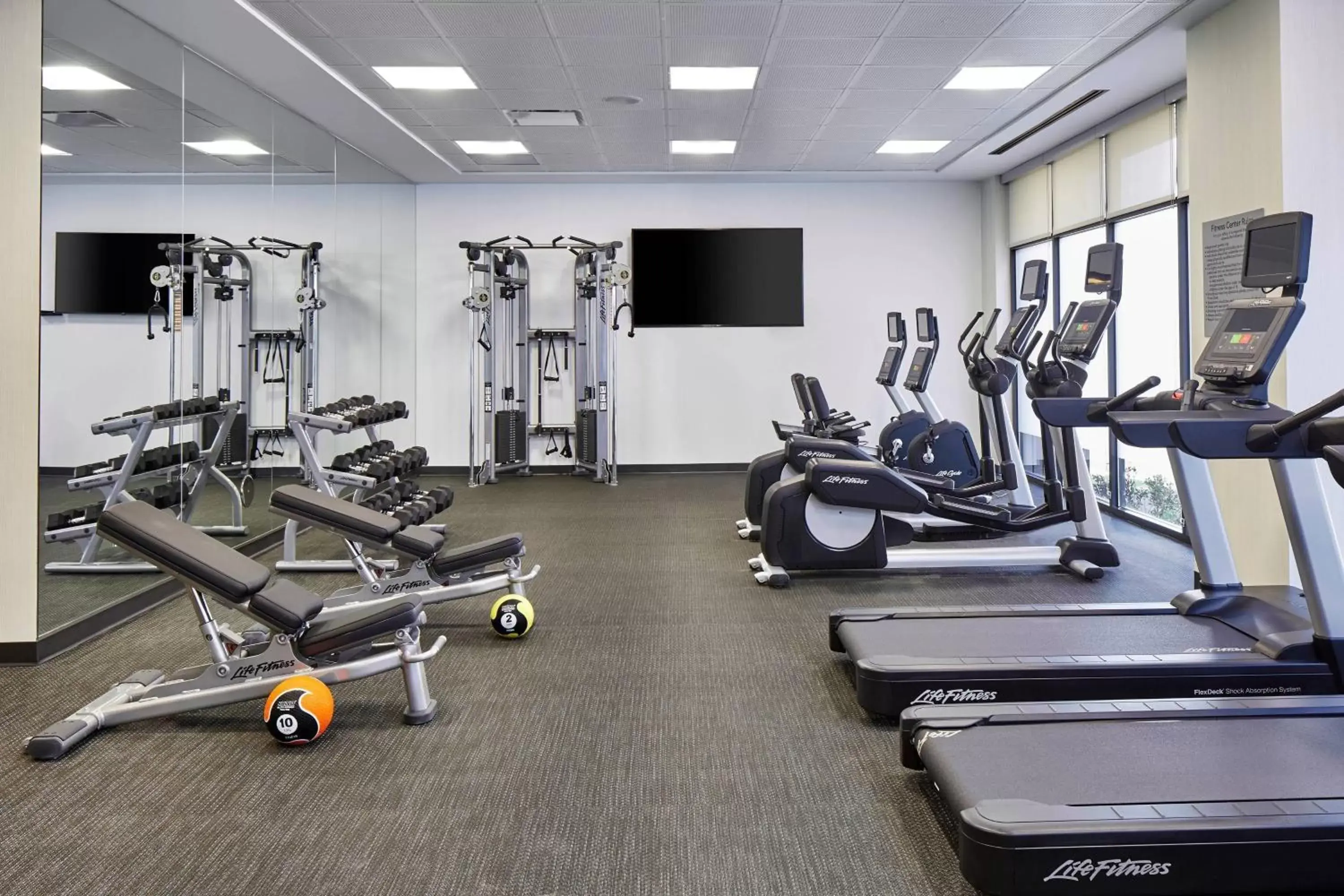 Fitness centre/facilities, Fitness Center/Facilities in Courtyard Baltimore Downtown/McHenry Row