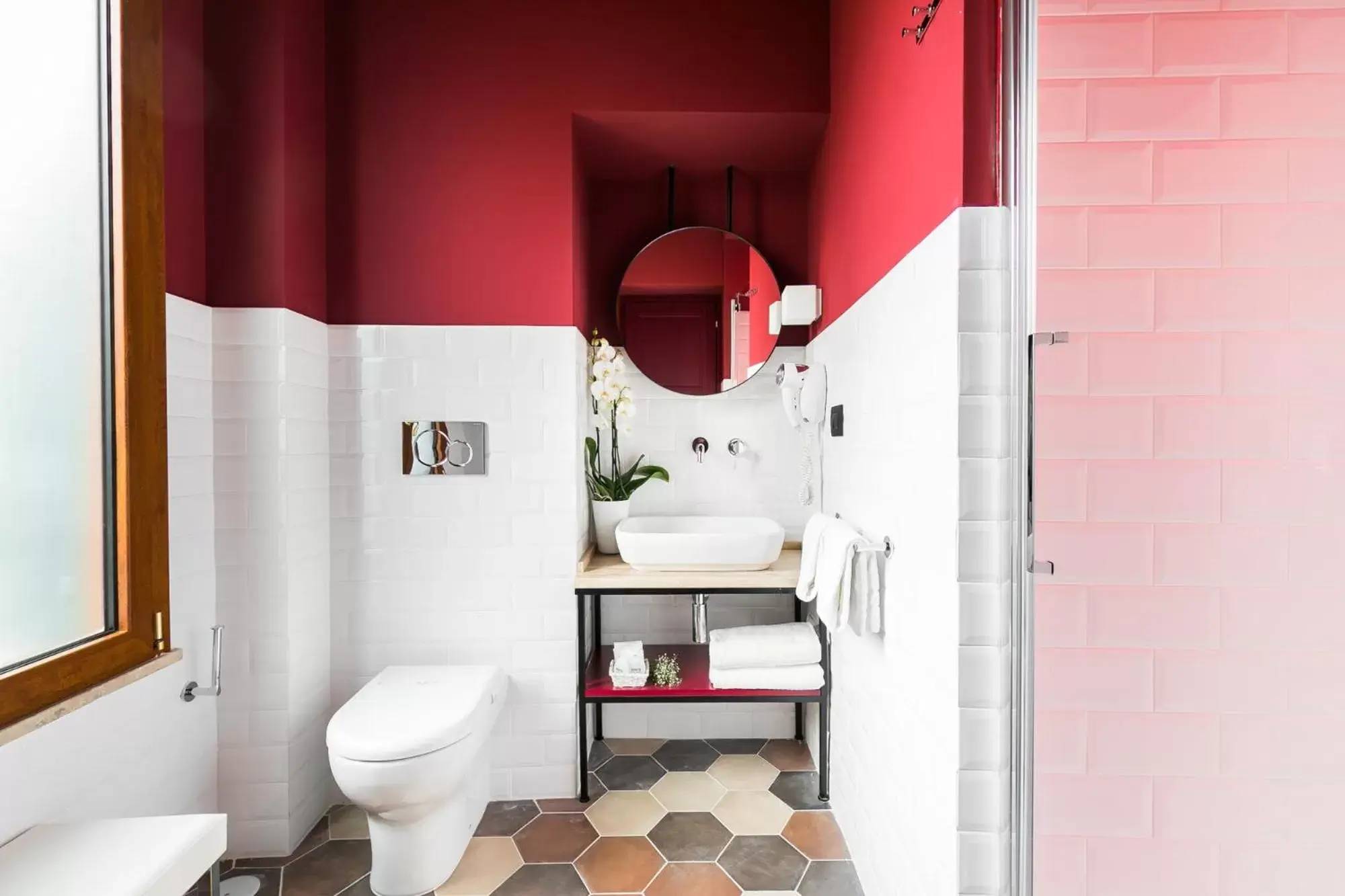 Toilet, Bathroom in Hotel La Rovere