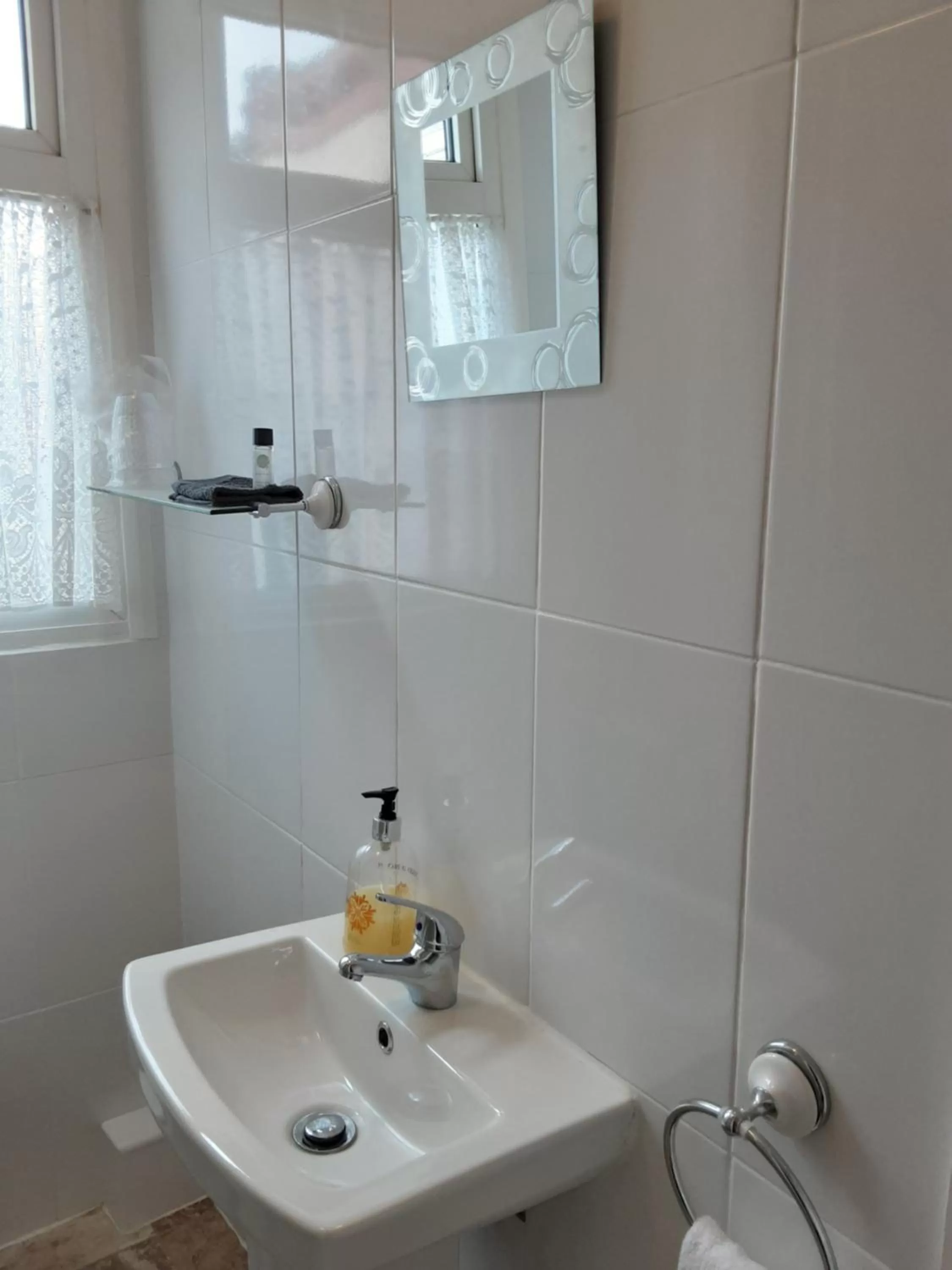 Bathroom in The Cardoun