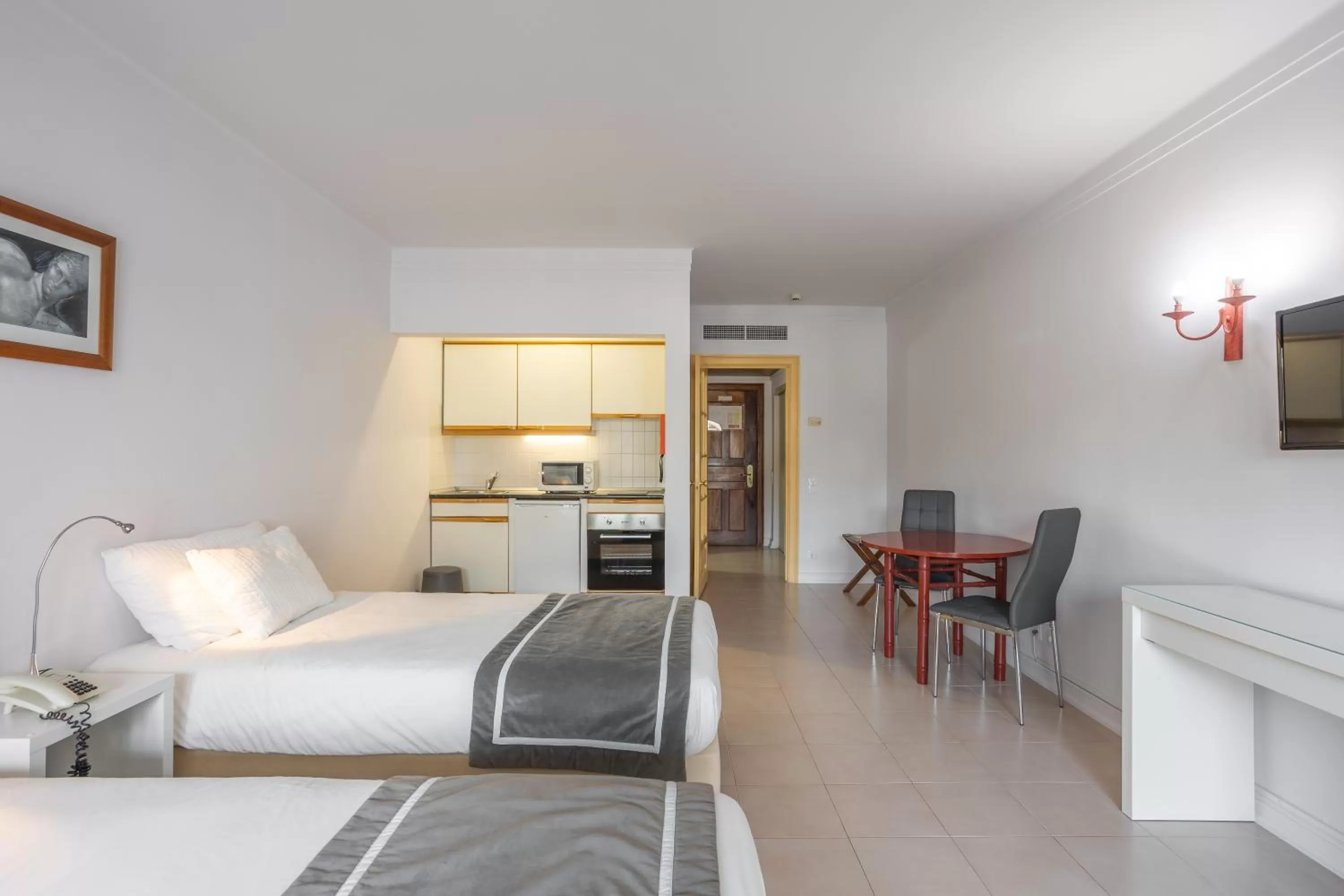 Photo of the whole room, Bed in Clube do Lago Hotel