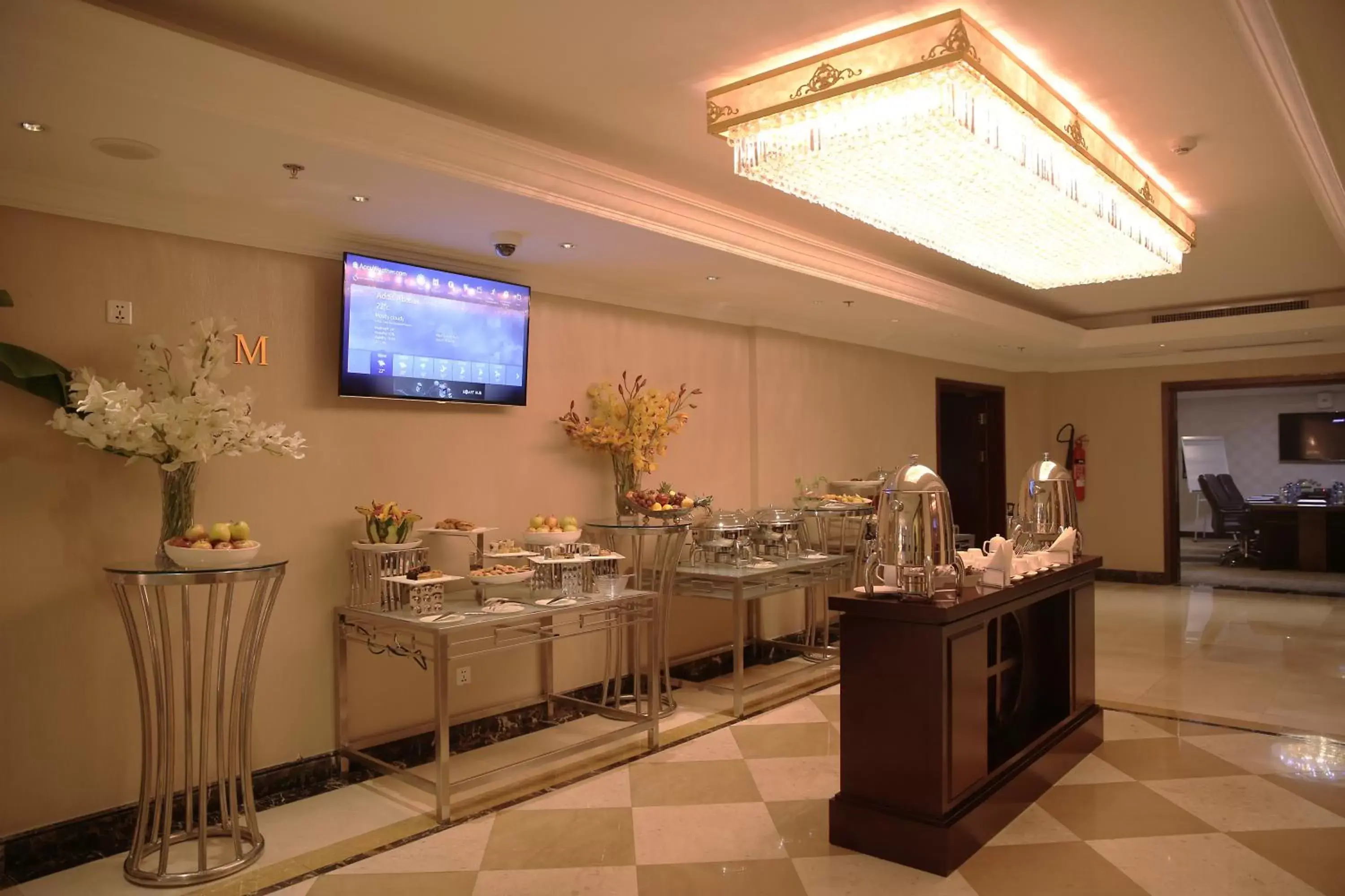 Business facilities, Restaurant/Places to Eat in Golden Tulip Addis Ababa