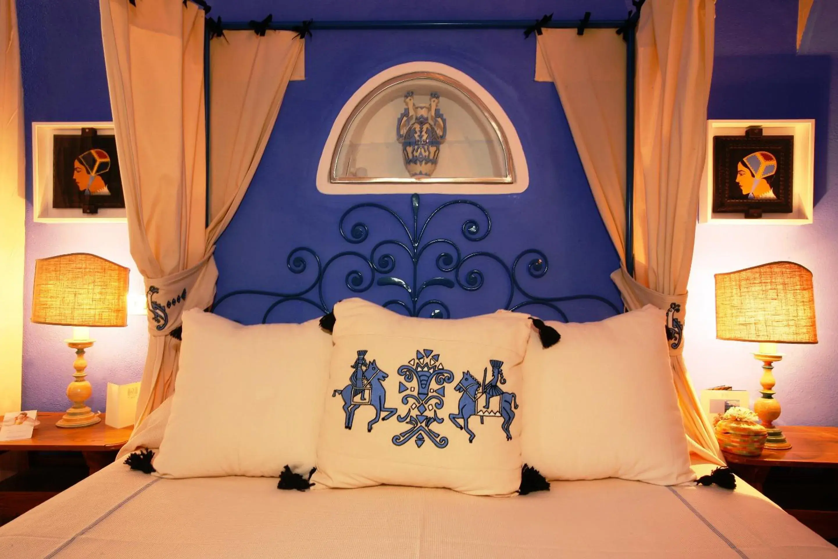 Bed in Hotel Su Gologone