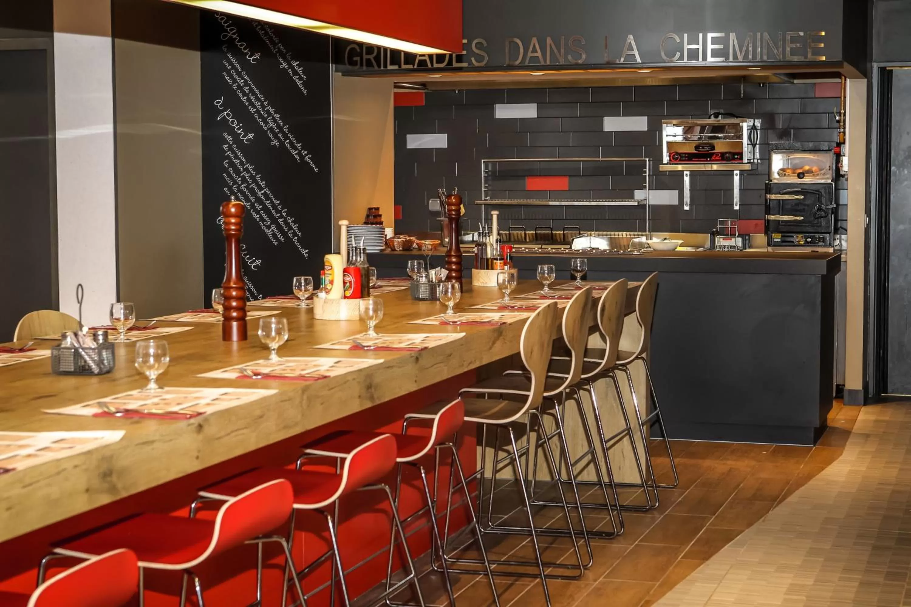 Restaurant/places to eat in Ibis Saint-Genis-Pouilly Genève