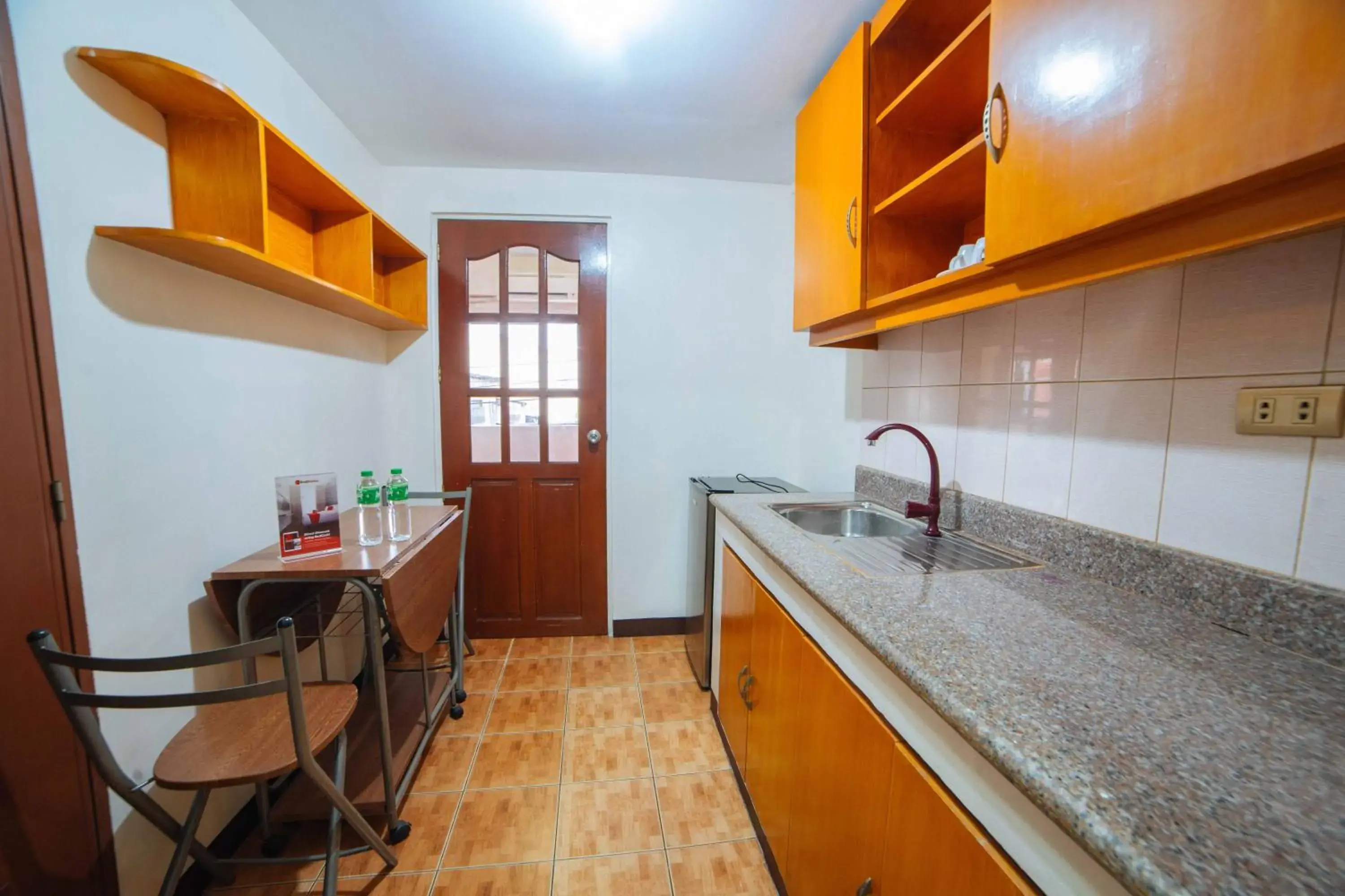 Area and facilities, Kitchen/Kitchenette in L Mansion 2 Palanan Makati City