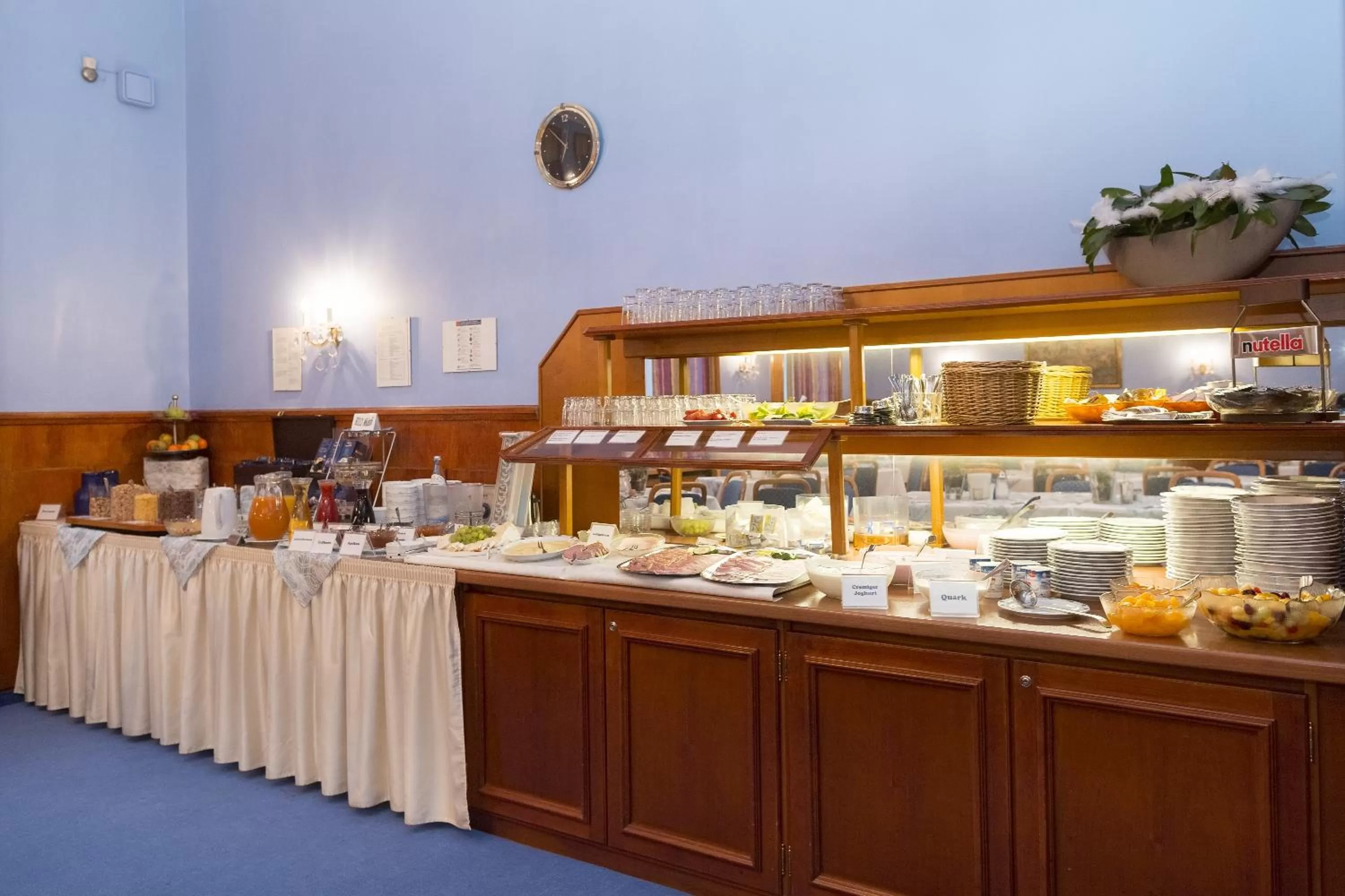 Buffet breakfast in TOP Hotel Amberger